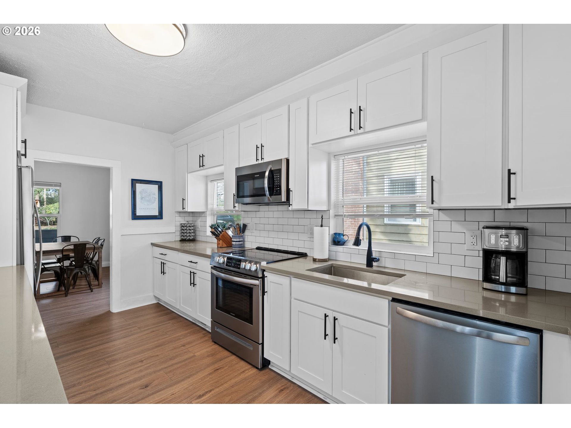 property viewer photo 16