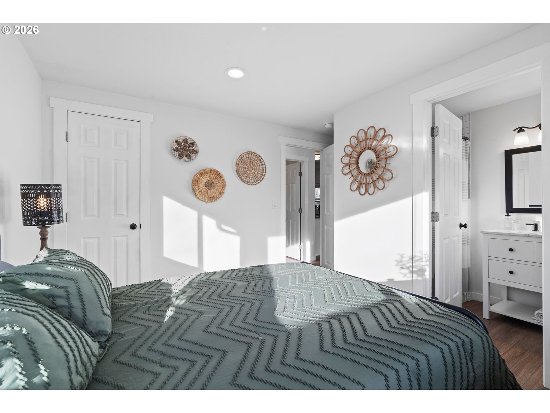 property viewer photo 19