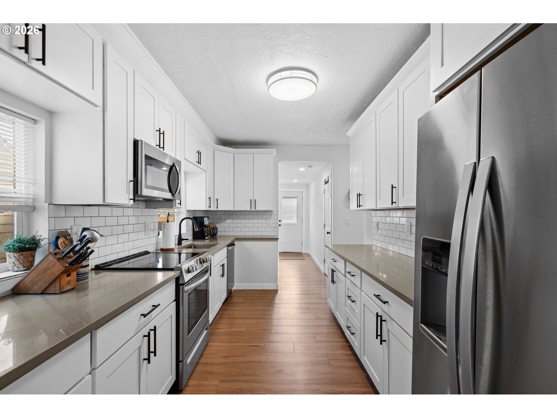 property viewer photo 2