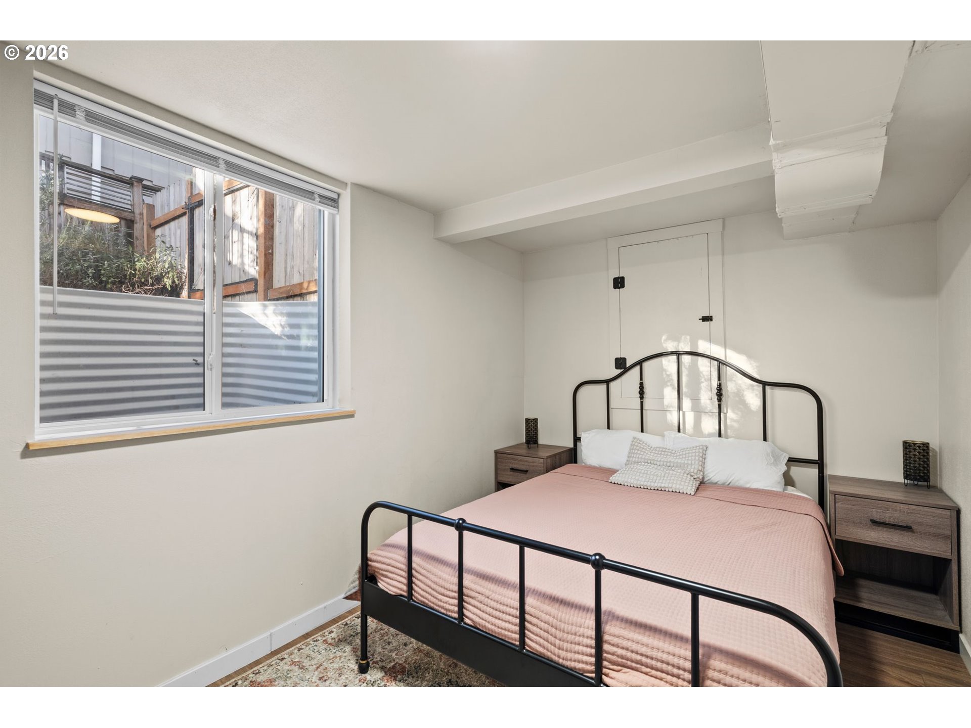 property viewer photo 28