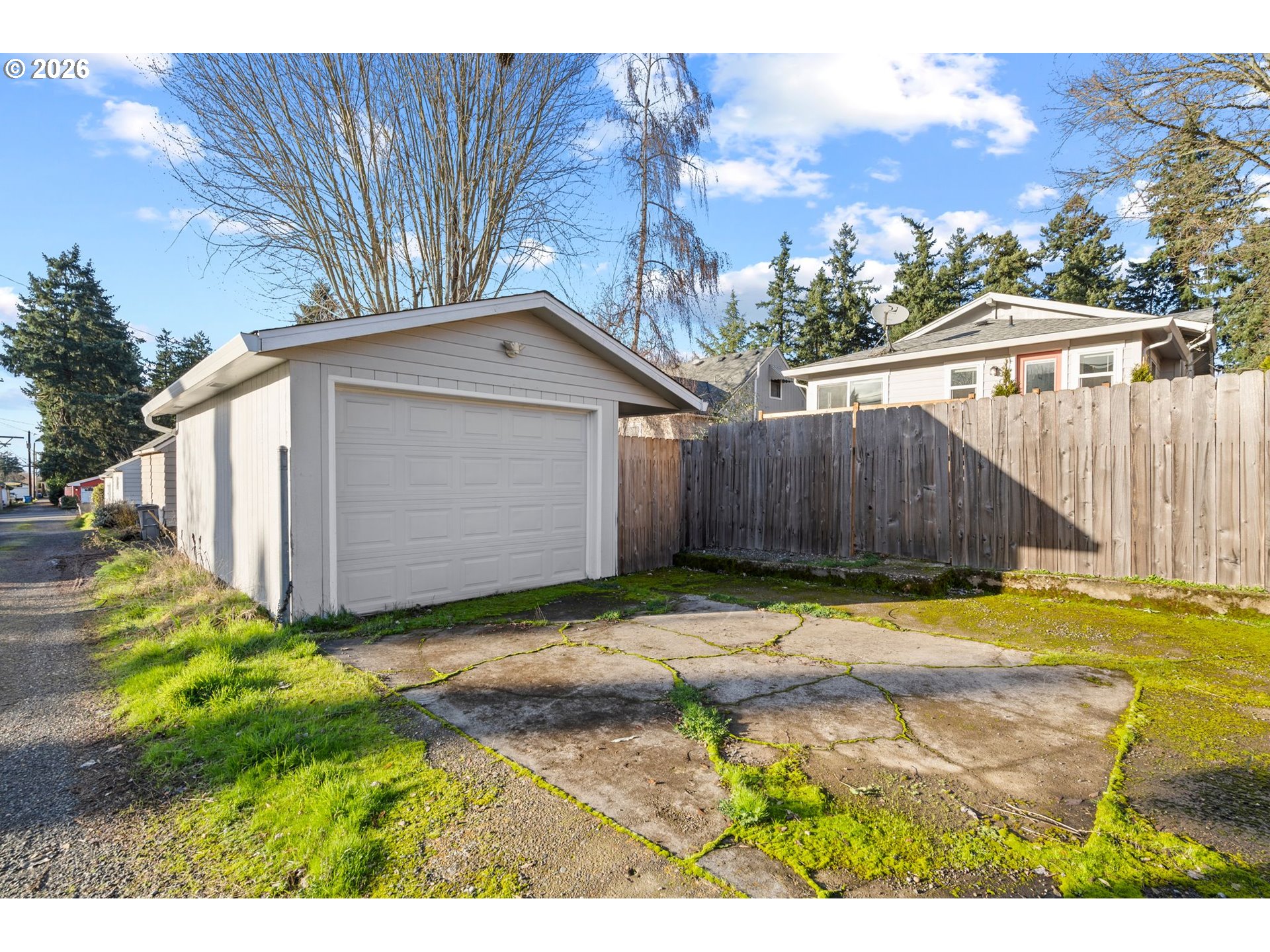 property viewer photo 38