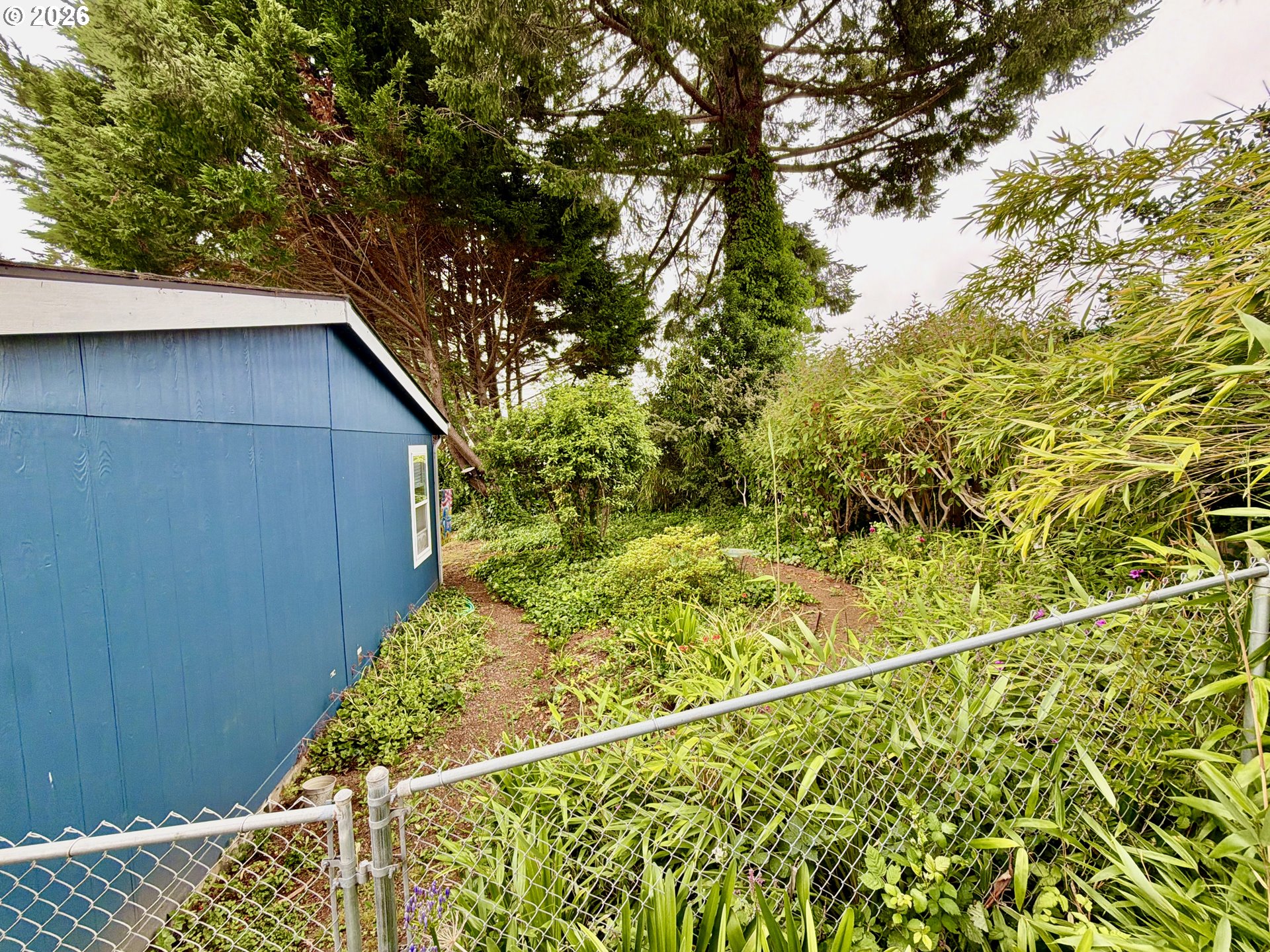 main property photo 43