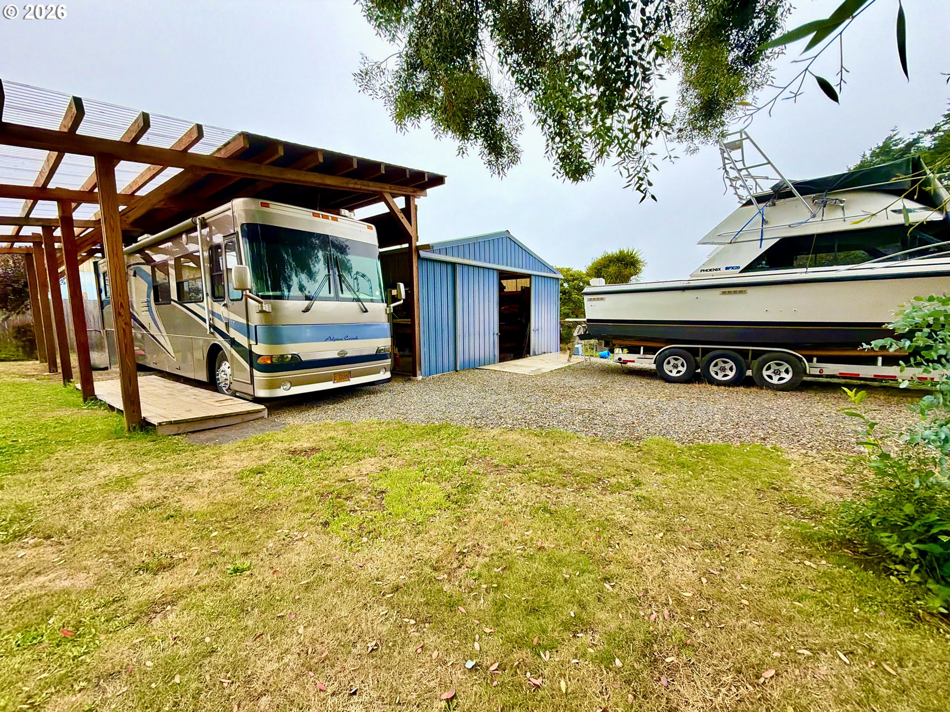main property photo 6