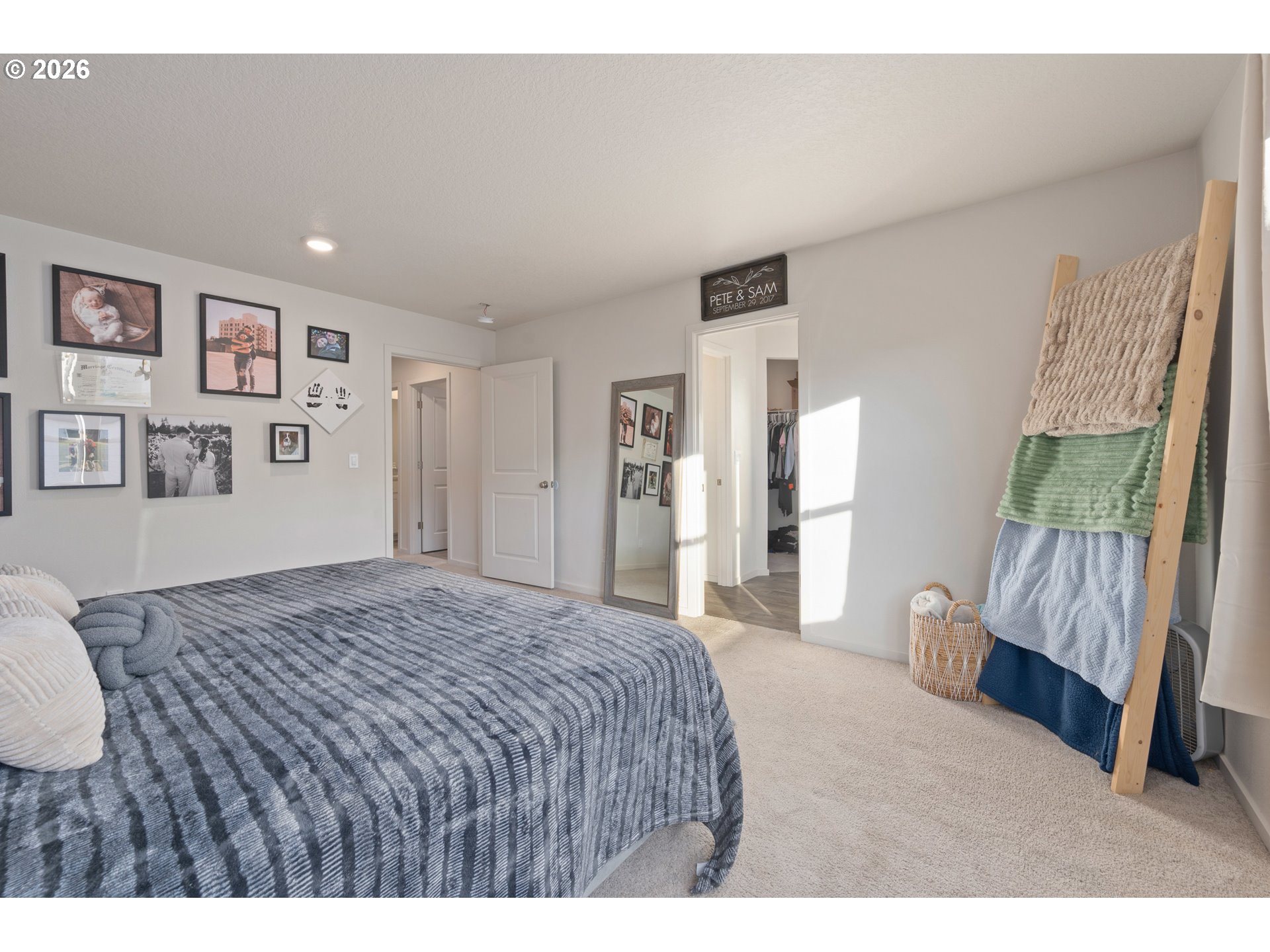property viewer photo 22