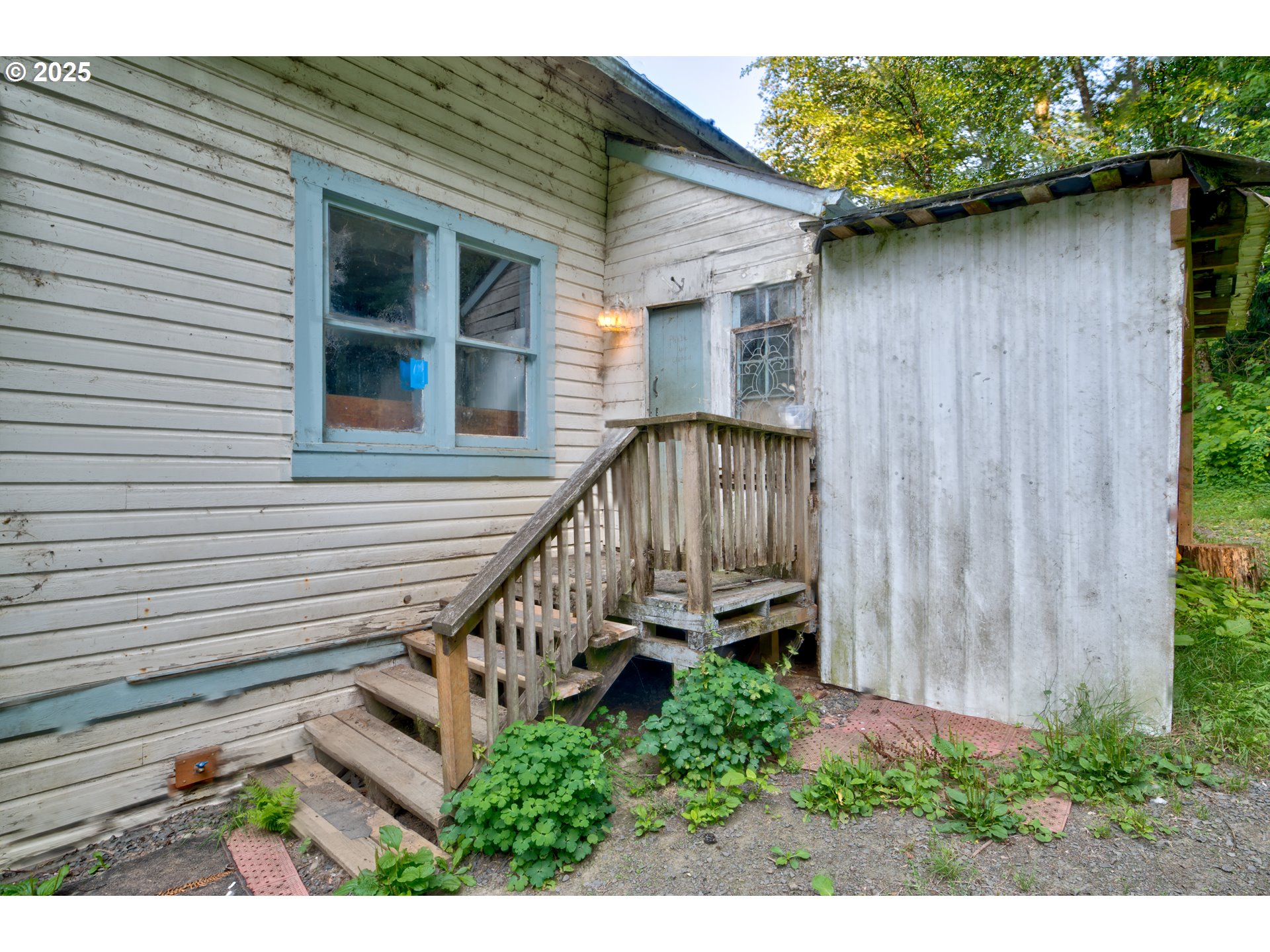main property photo 26
