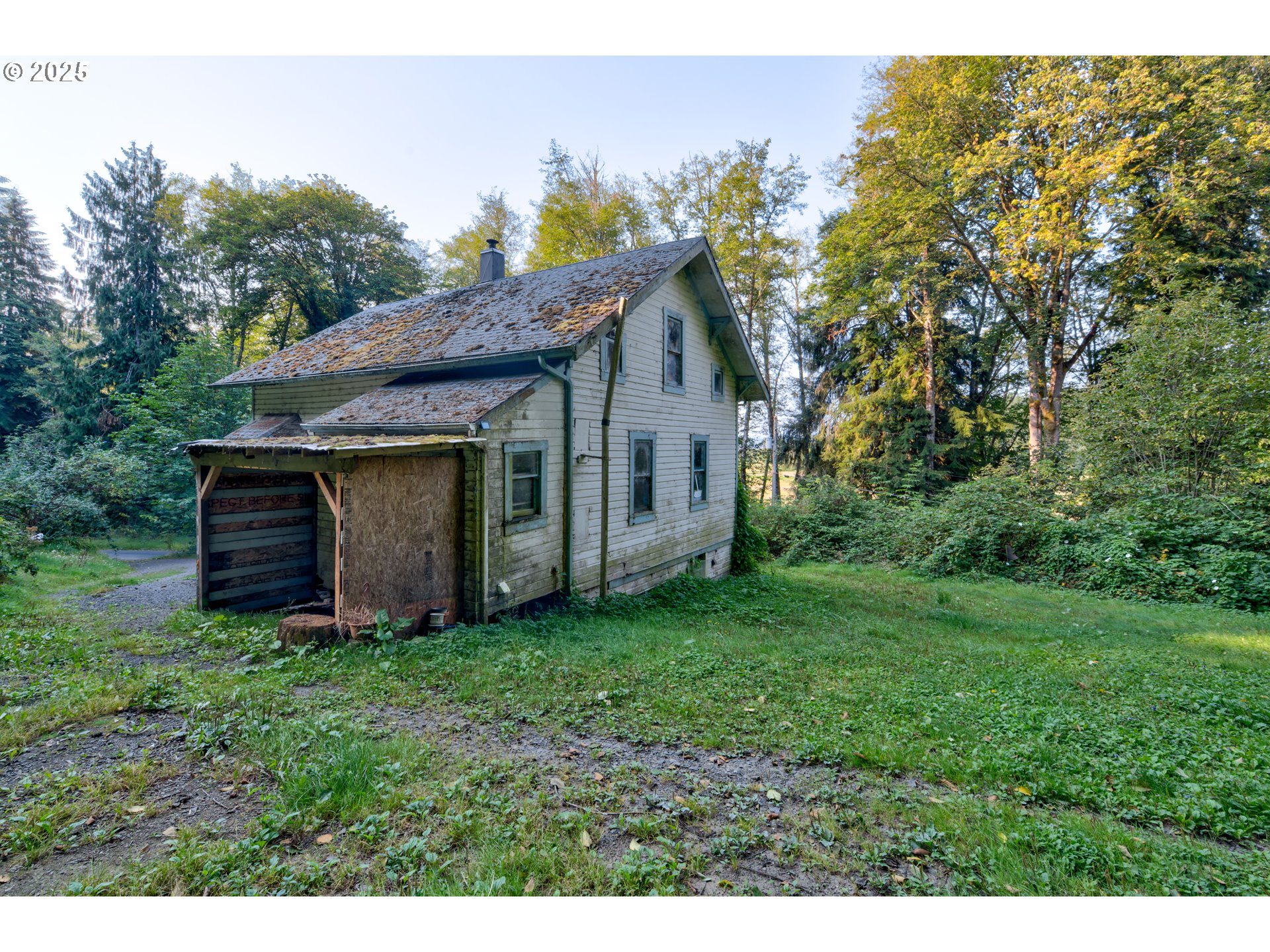 main property photo 27
