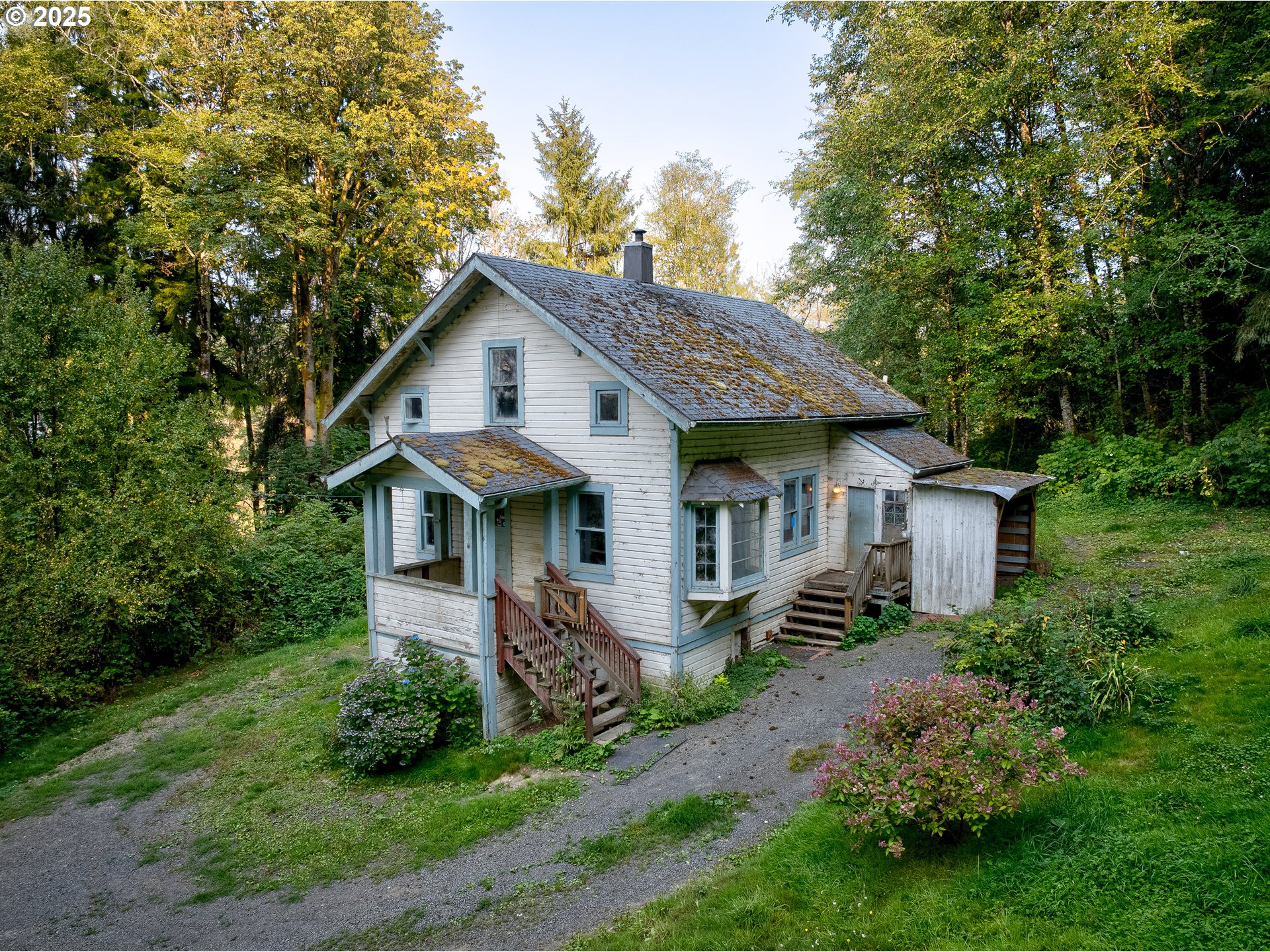main property photo 33