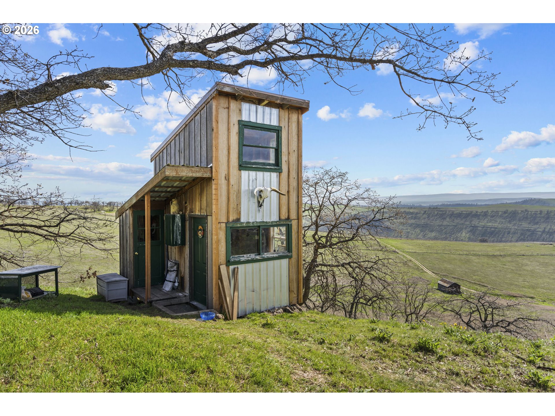 main property photo 29