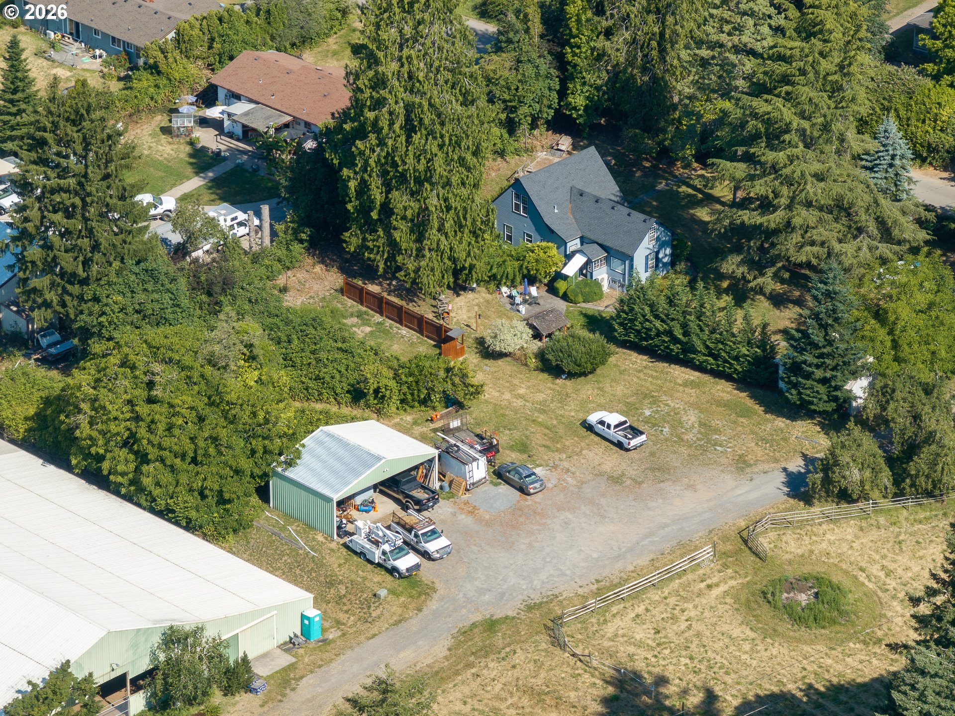 main property photo 33
