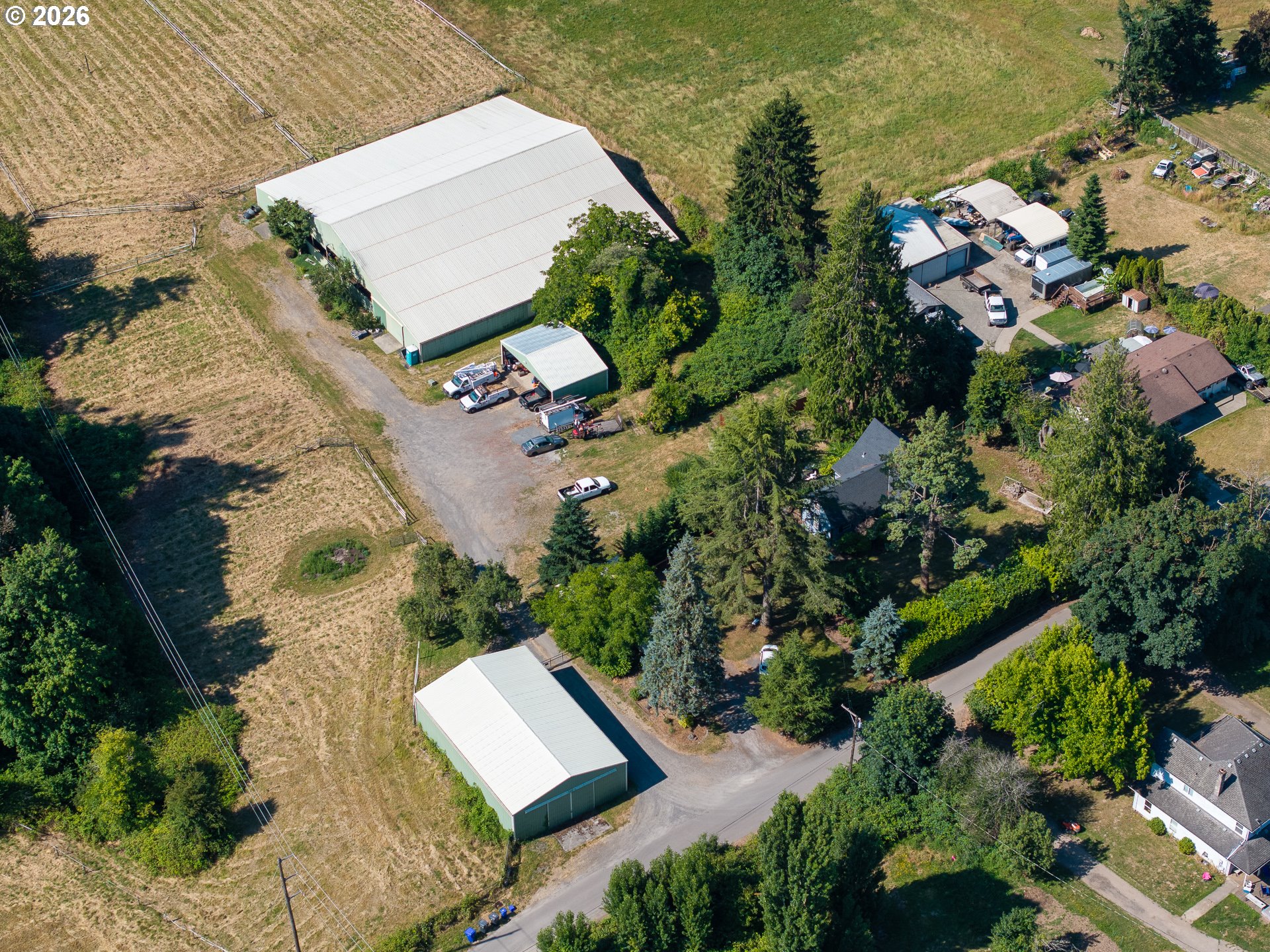 main property photo 34