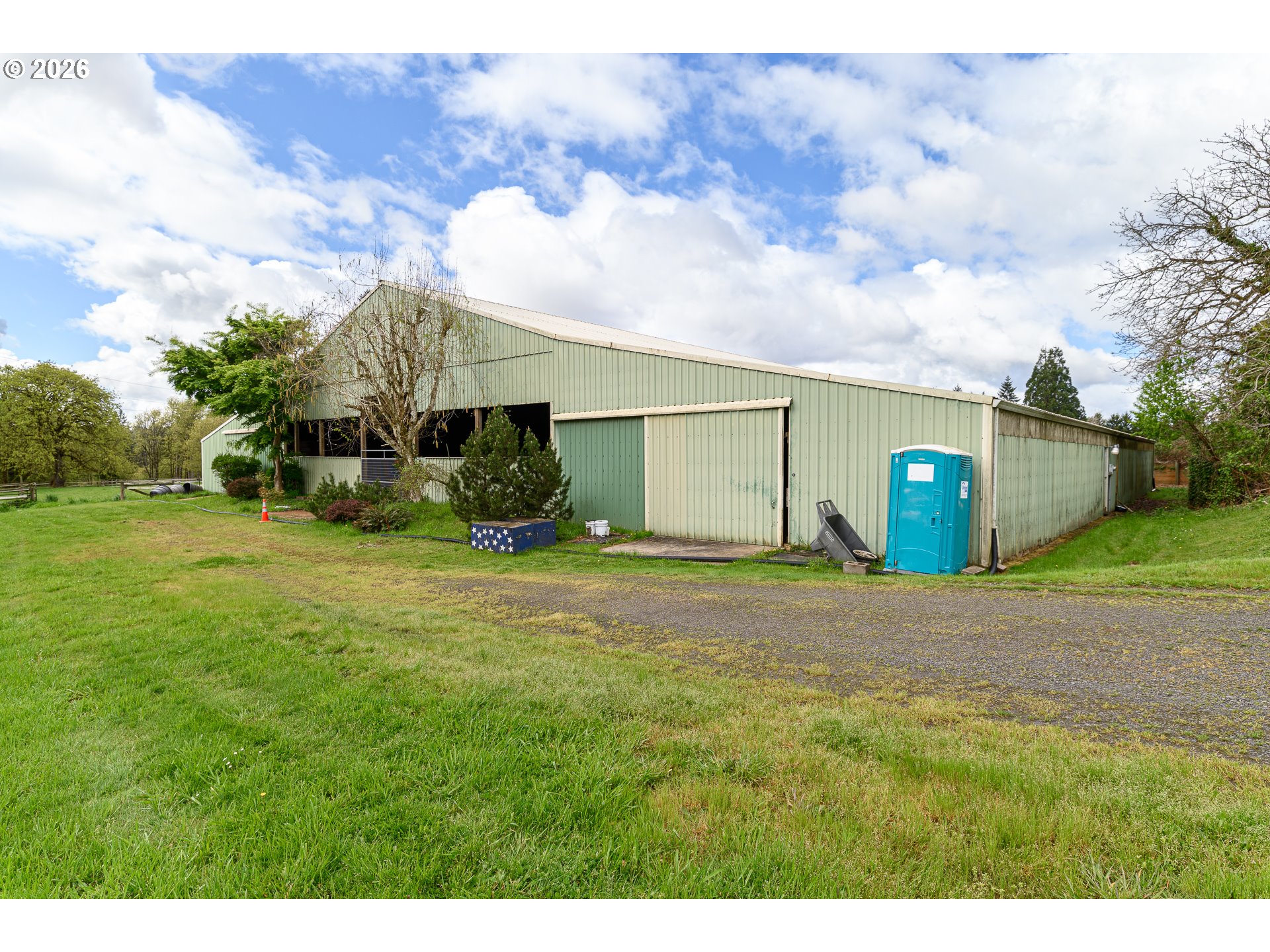 main property photo 8