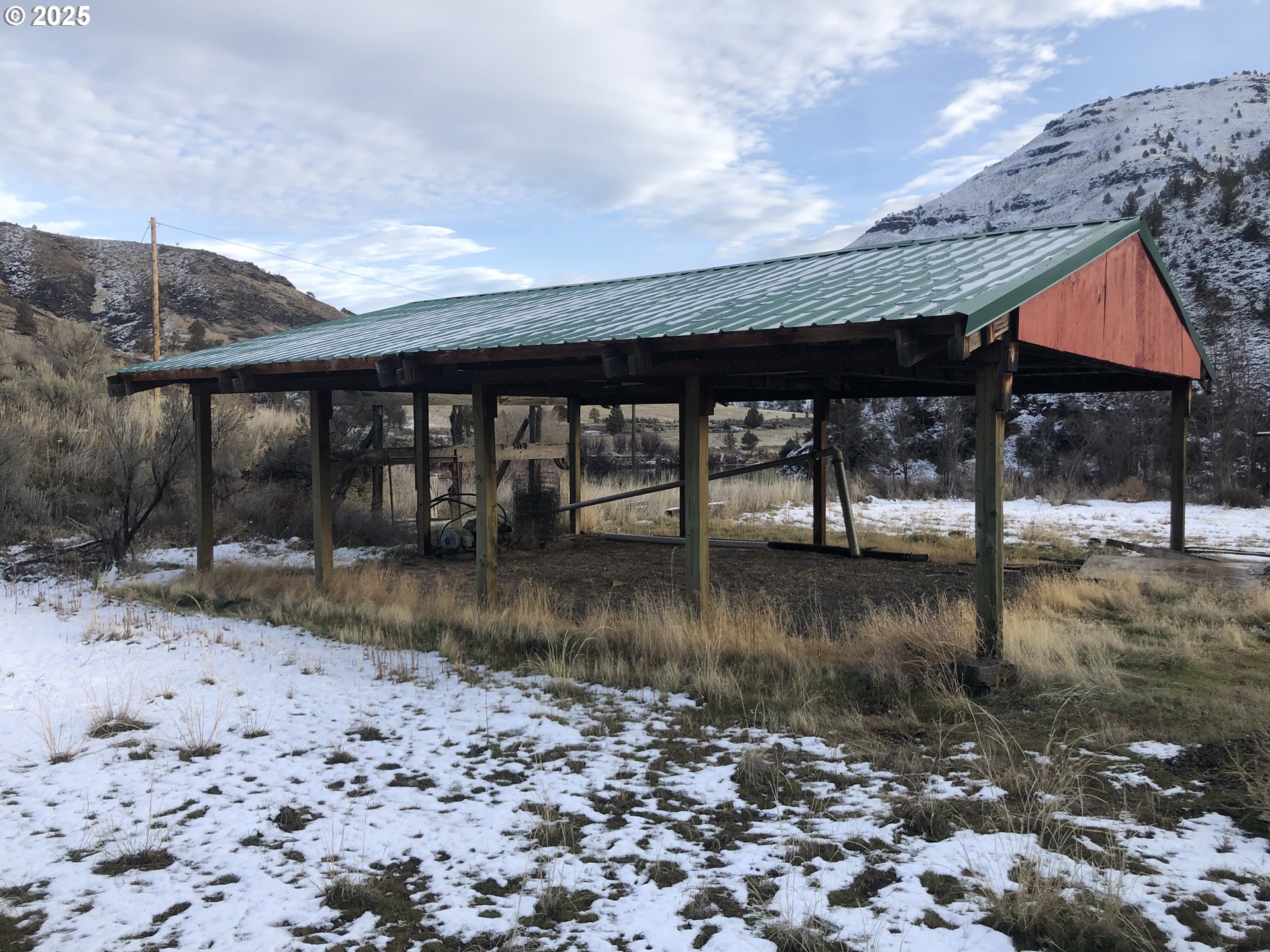 main property photo 26