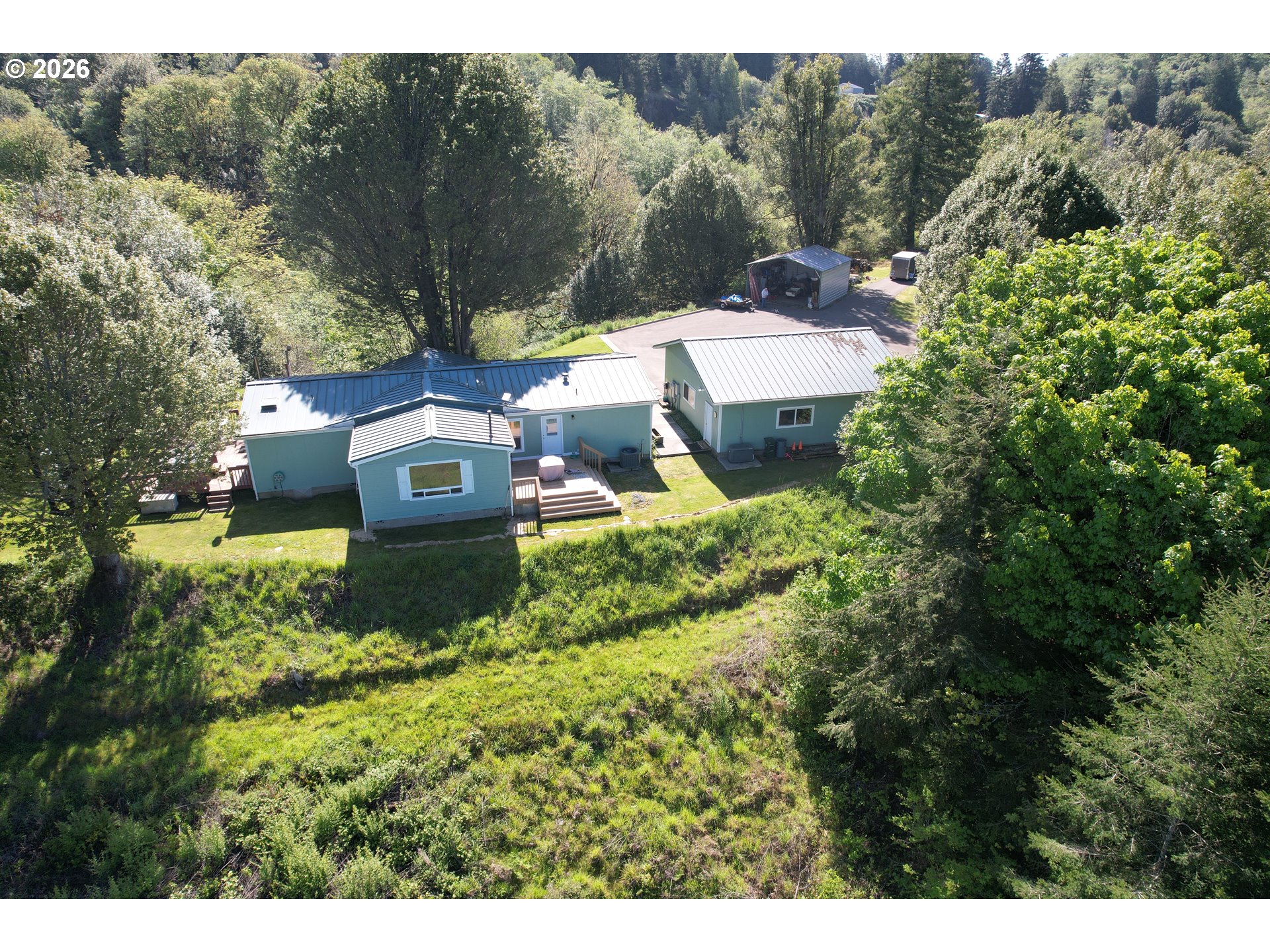 main property photo 24