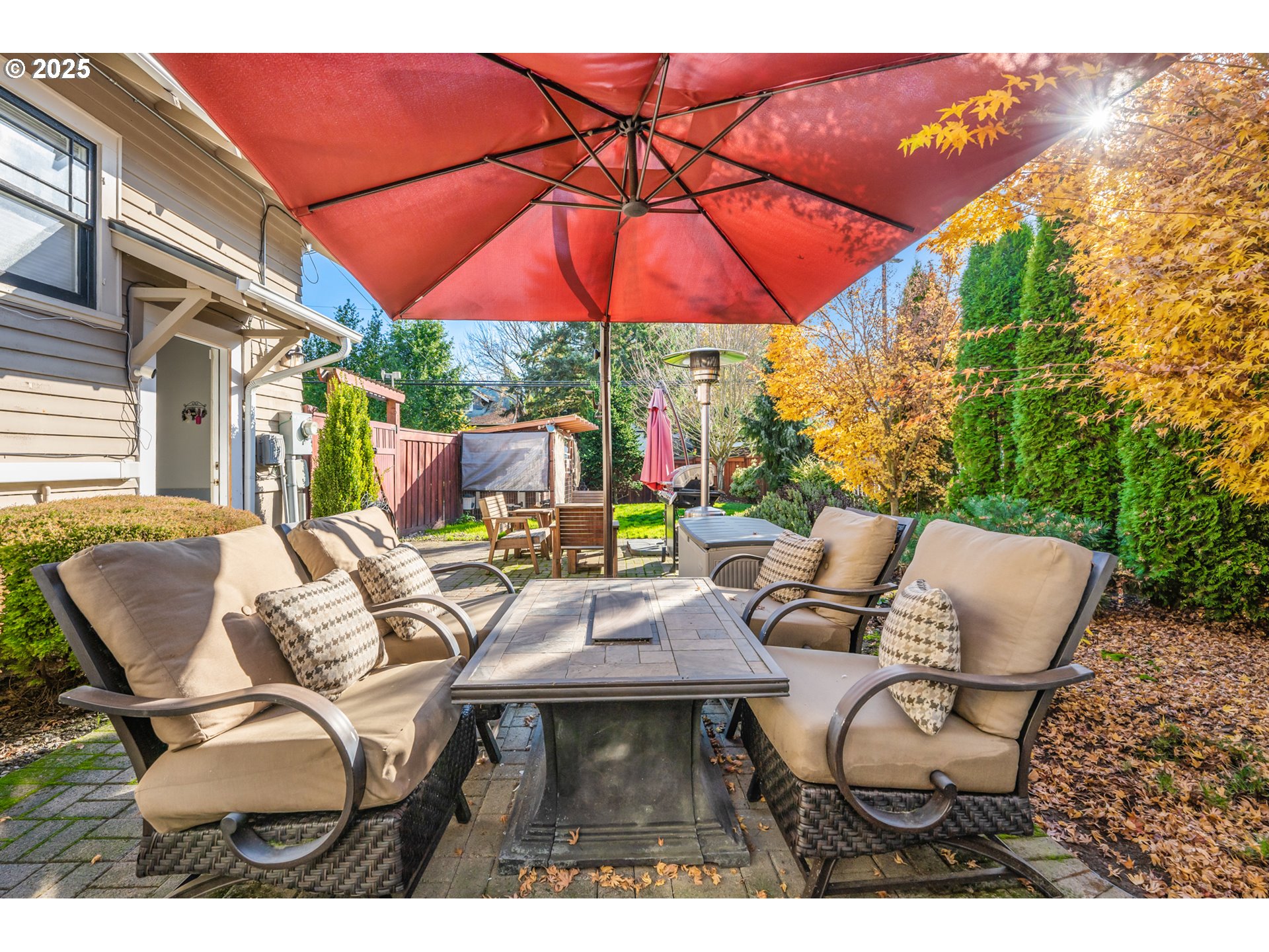 property viewer photo 37