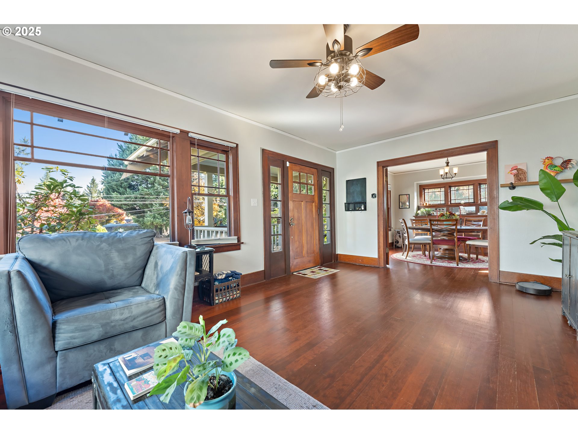 property viewer photo 5