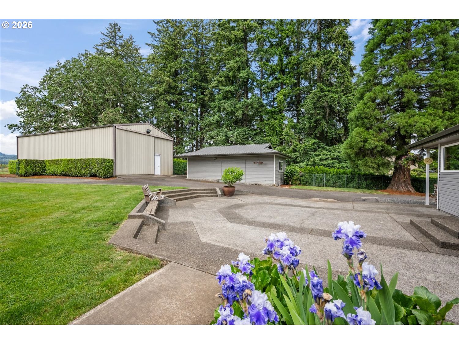 main property photo 37