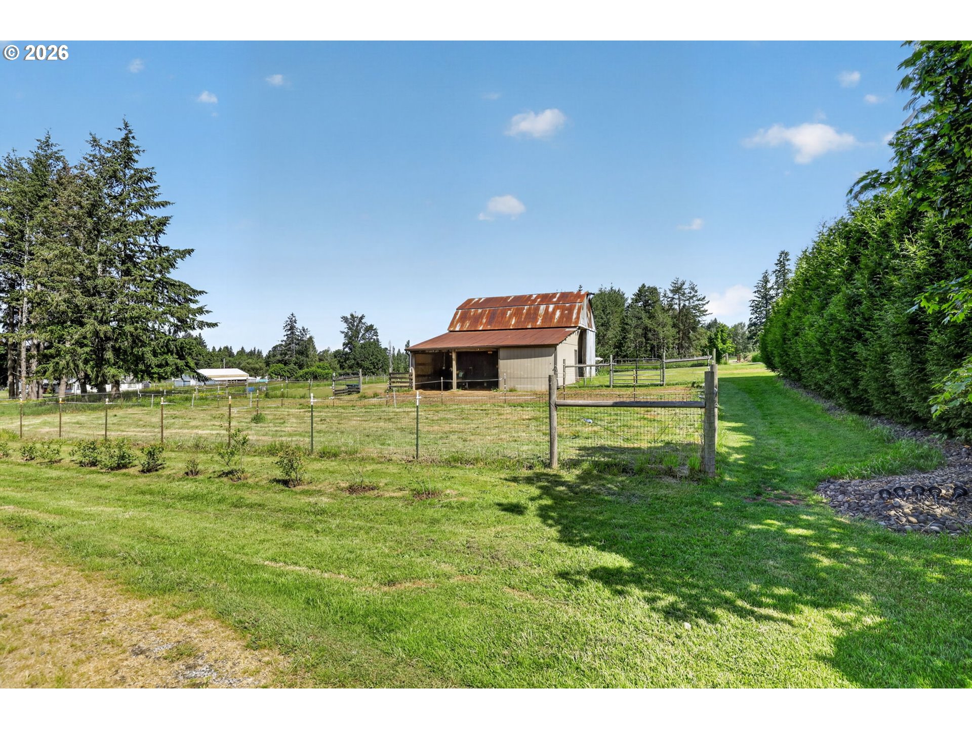 main property photo 39