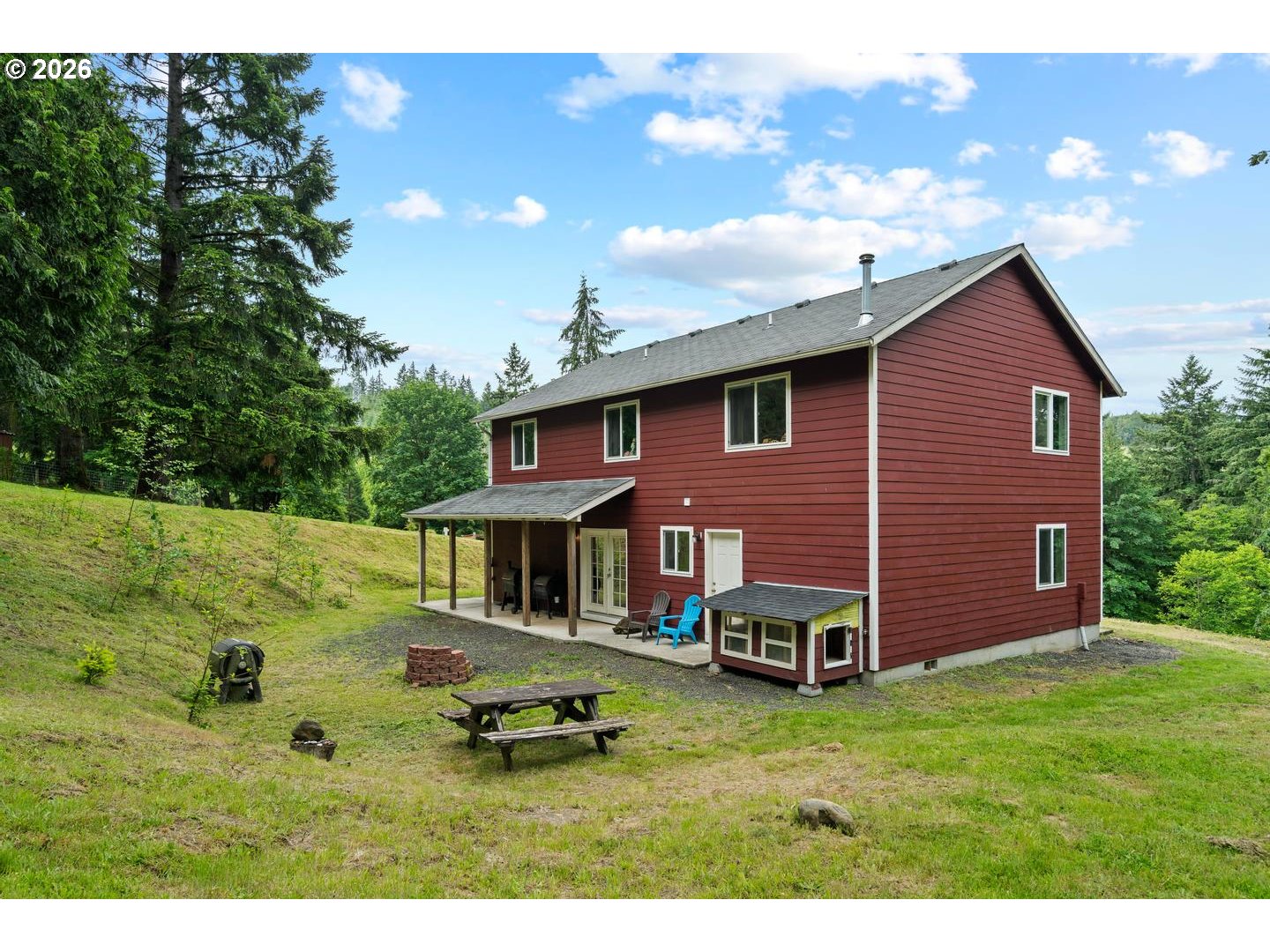 main property photo 23