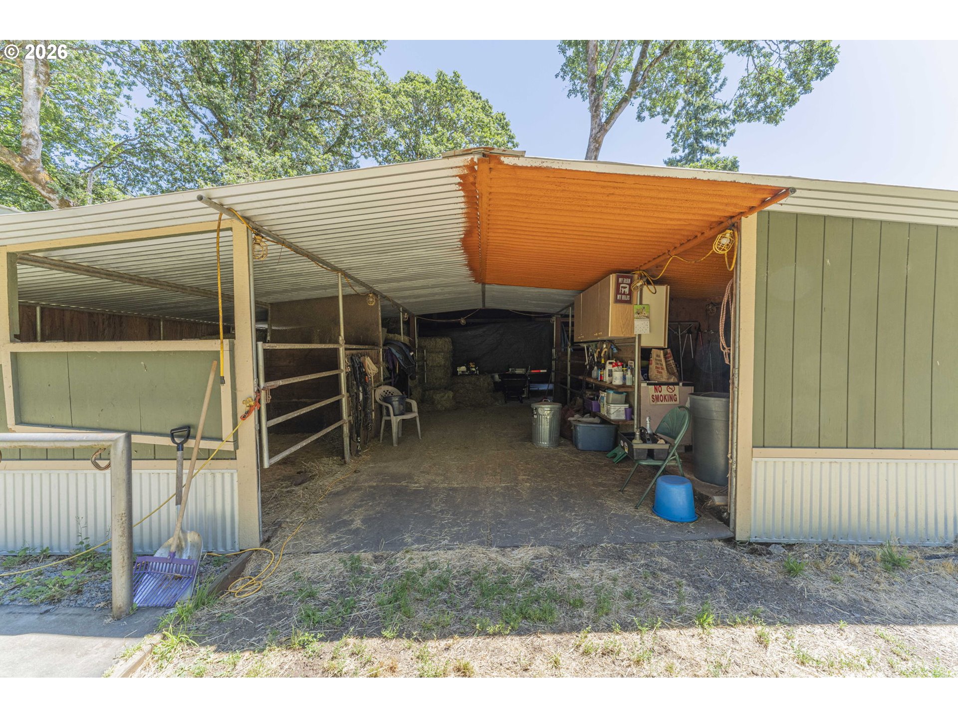 main property photo 37