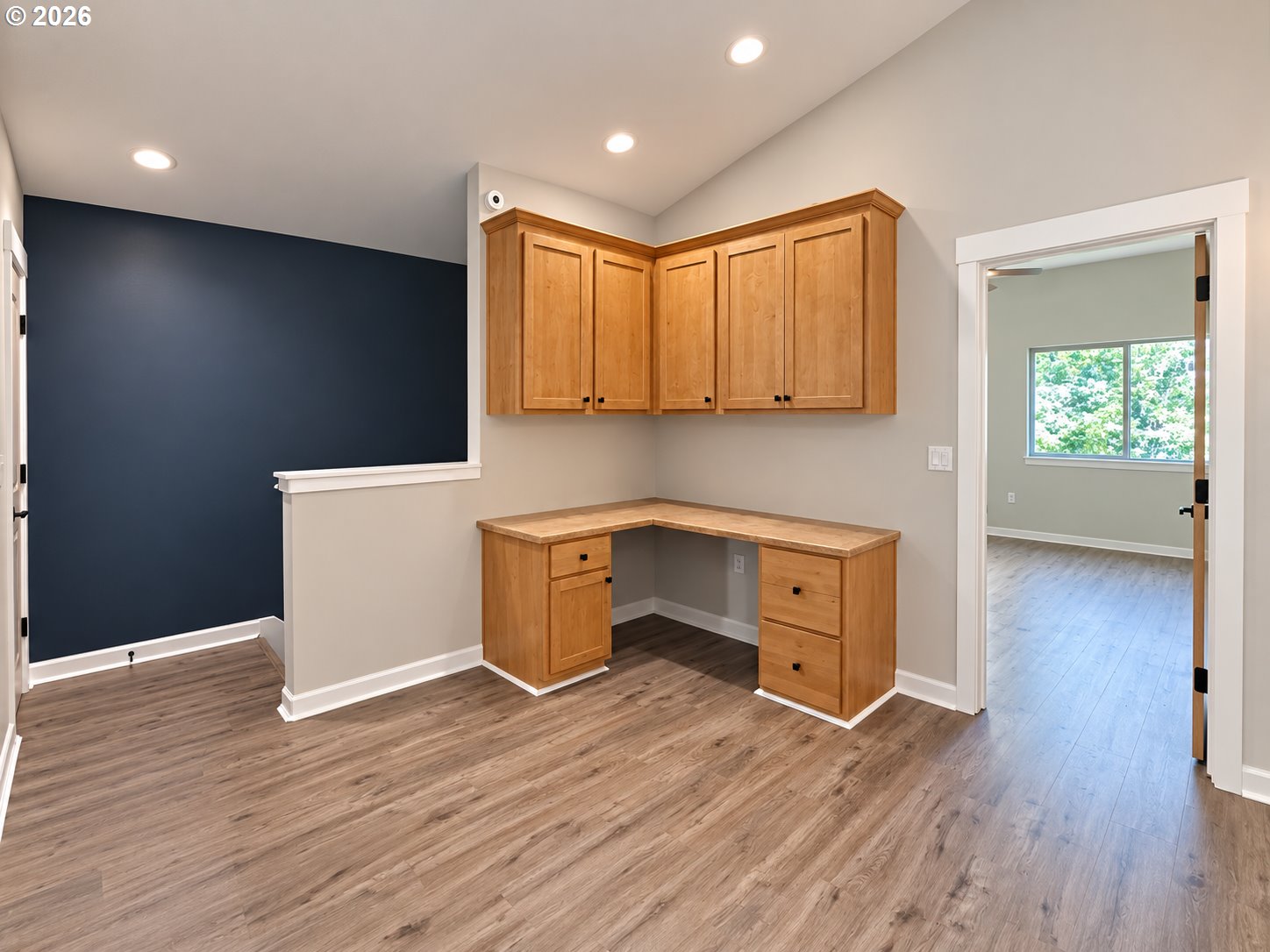 main property photo 20