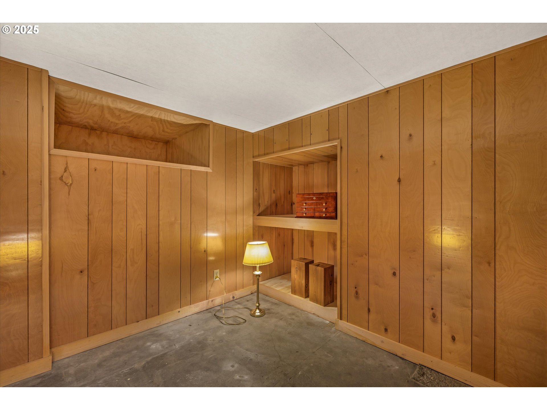 property viewer photo 18