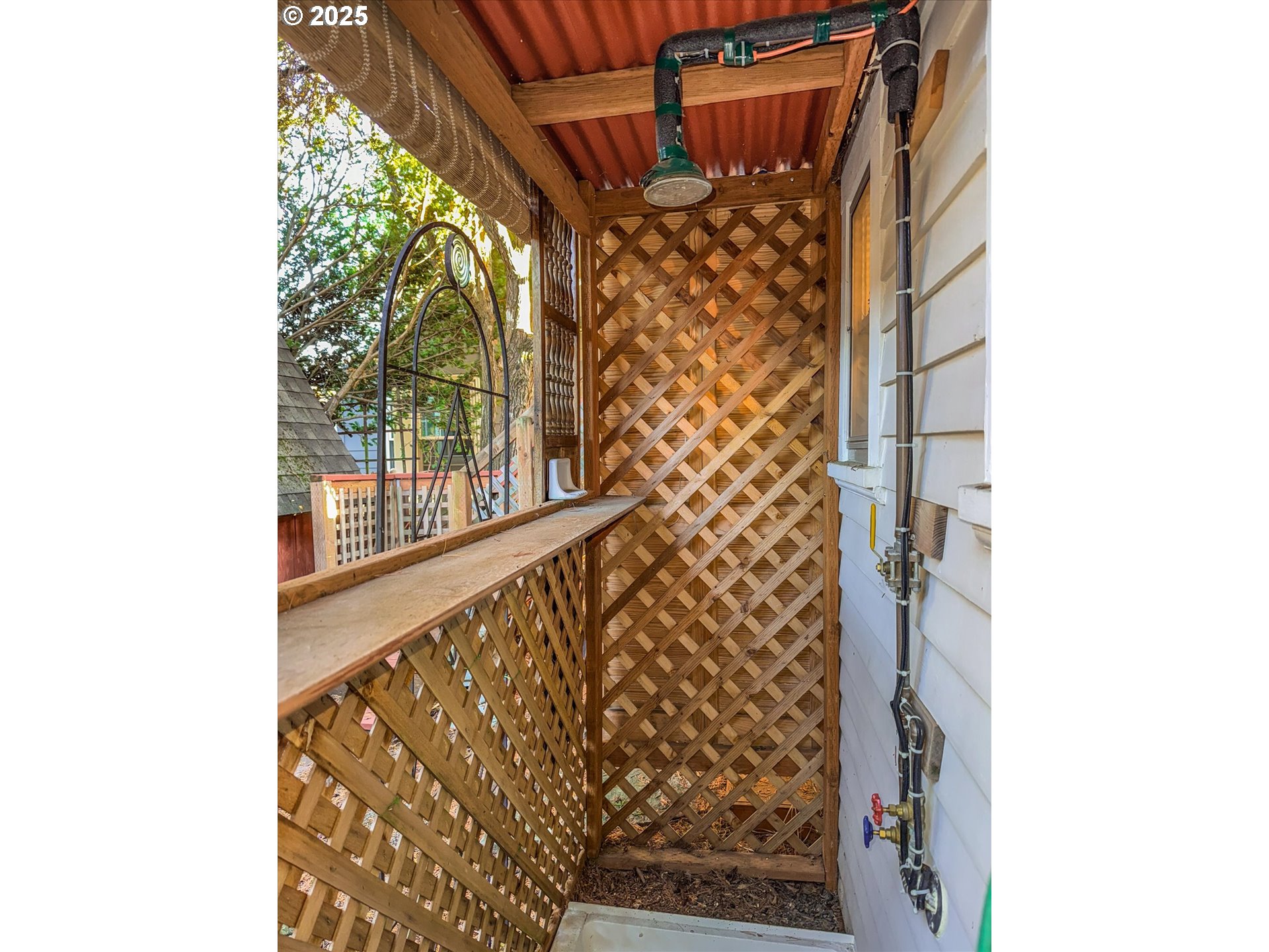 property viewer photo 23