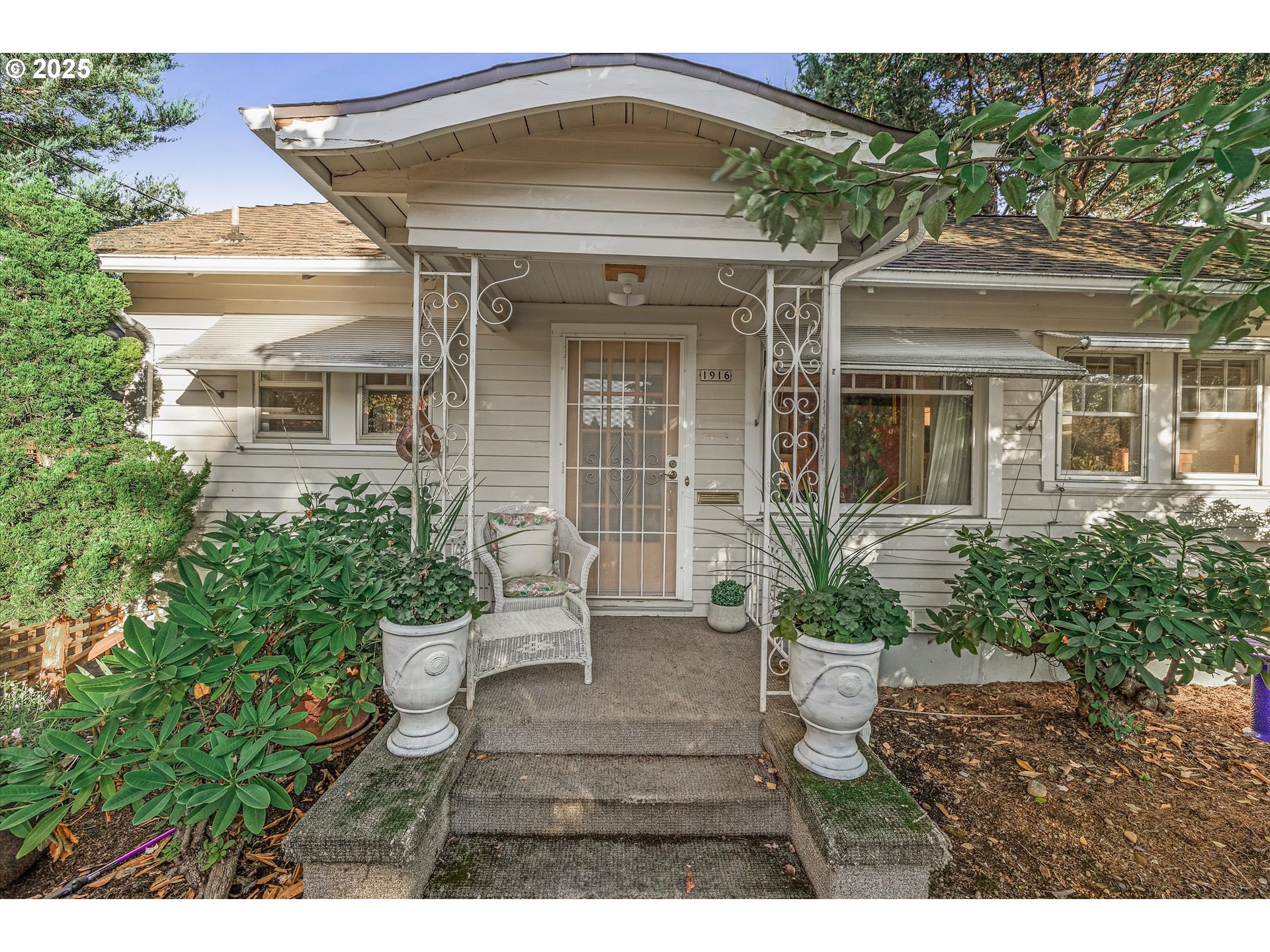 property viewer photo 40