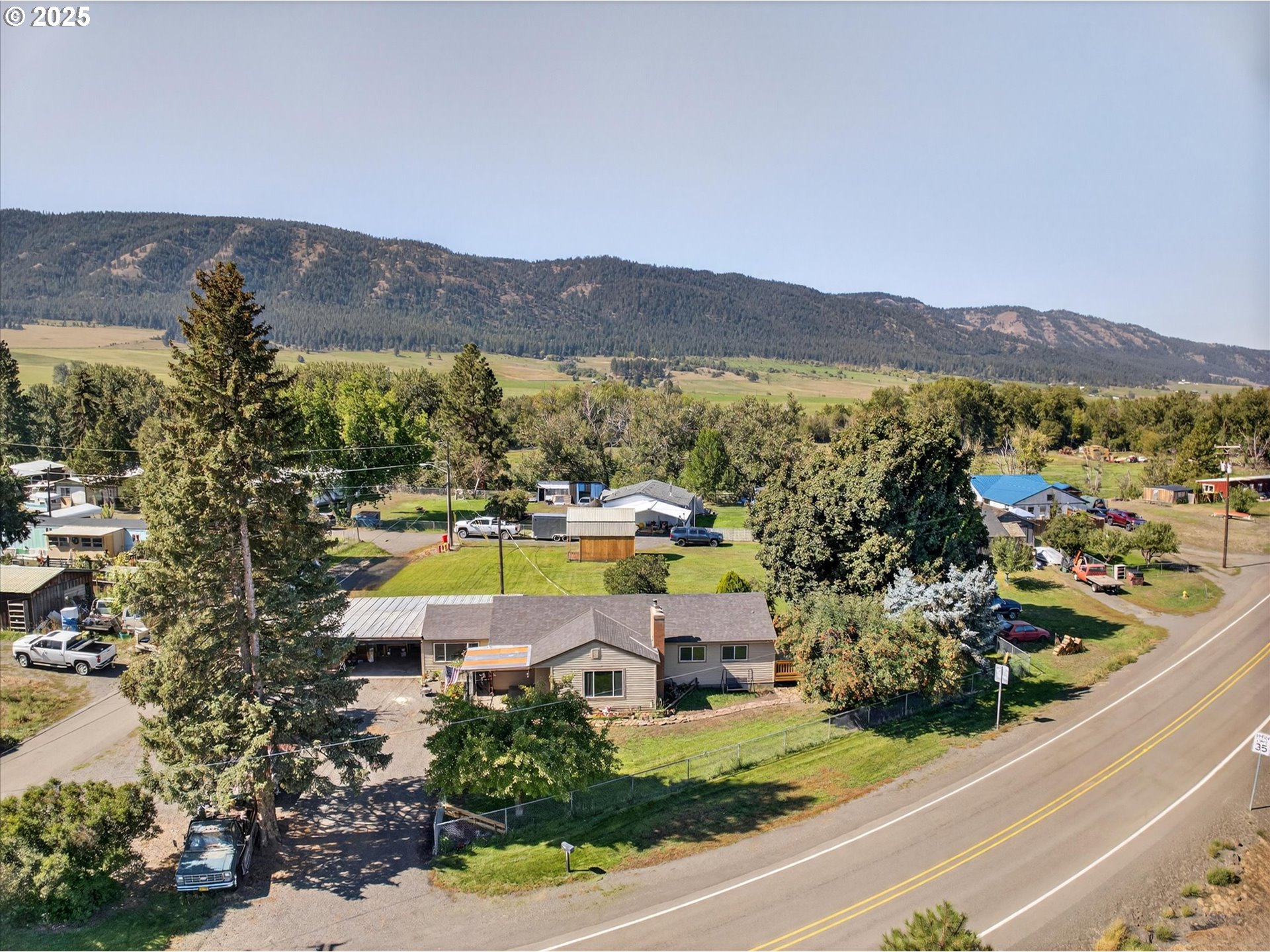 main property photo 37
