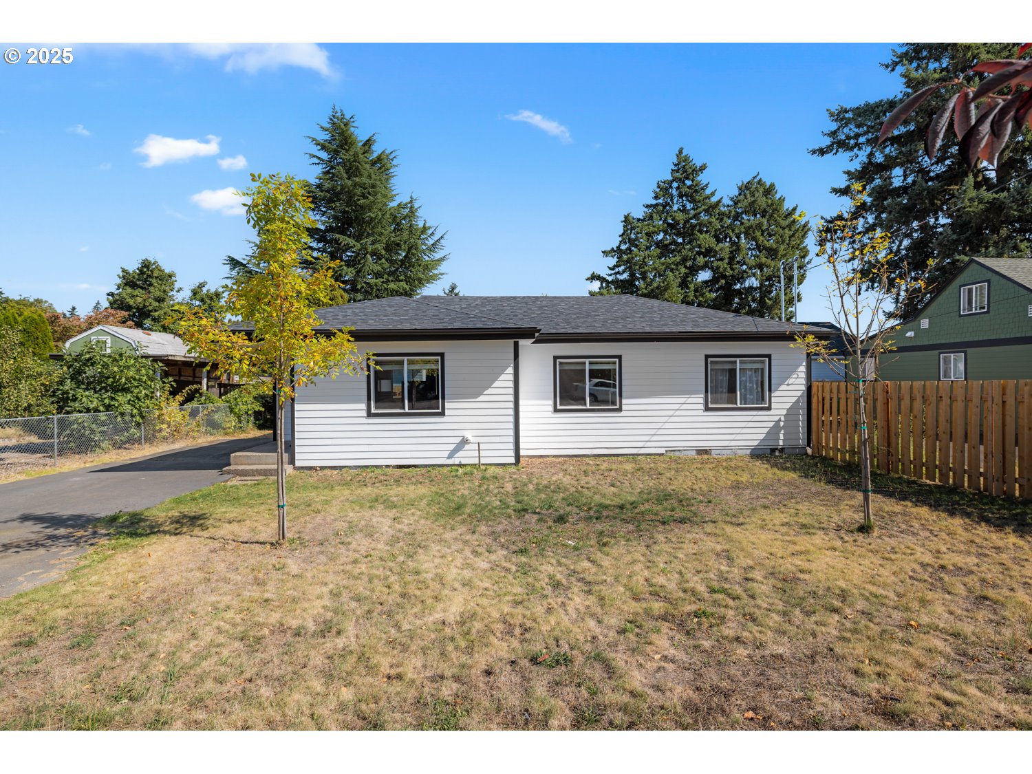 property viewer photo 1