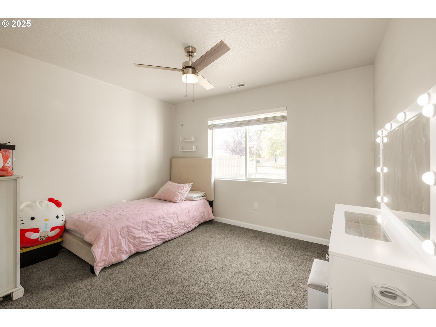 property viewer photo 12