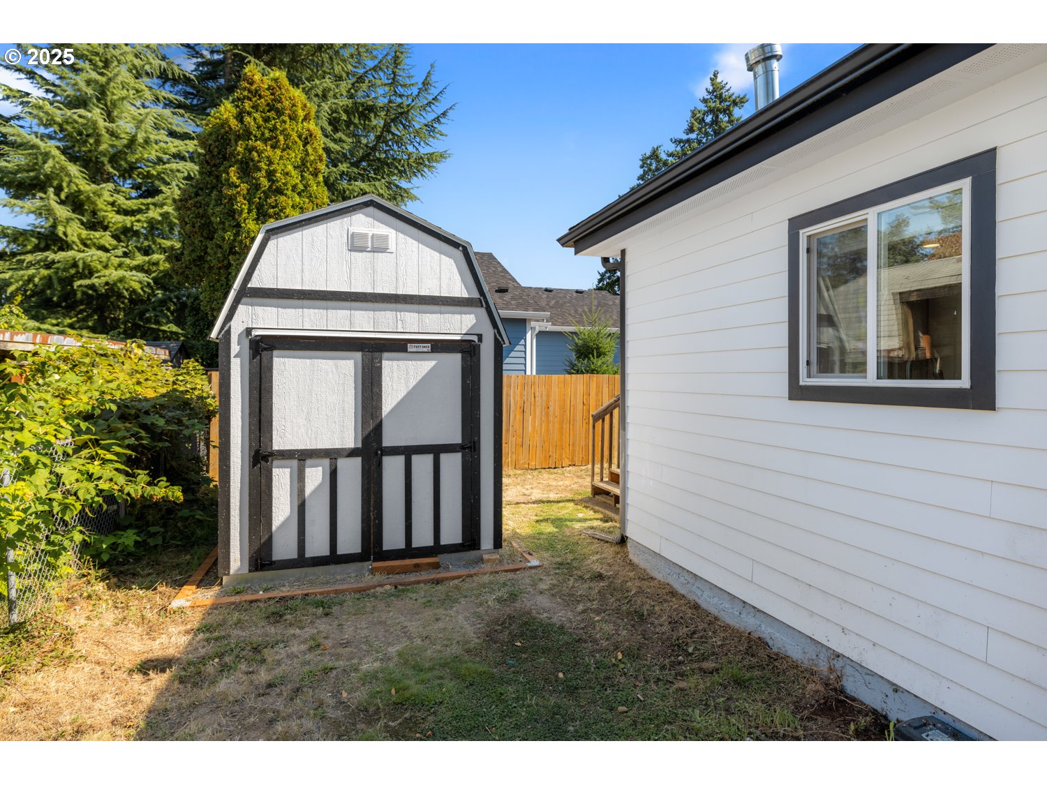 property viewer photo 17