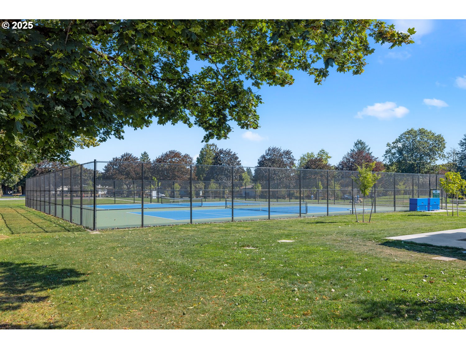 property viewer photo 24