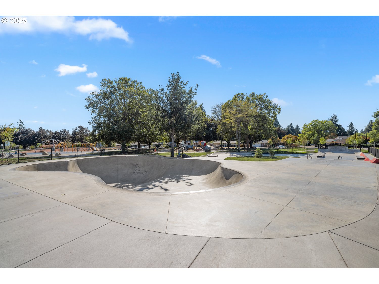 property viewer photo 26