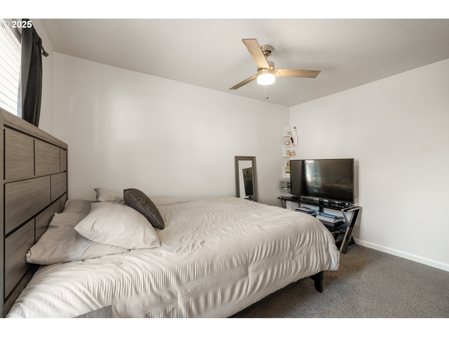 property viewer photo 8