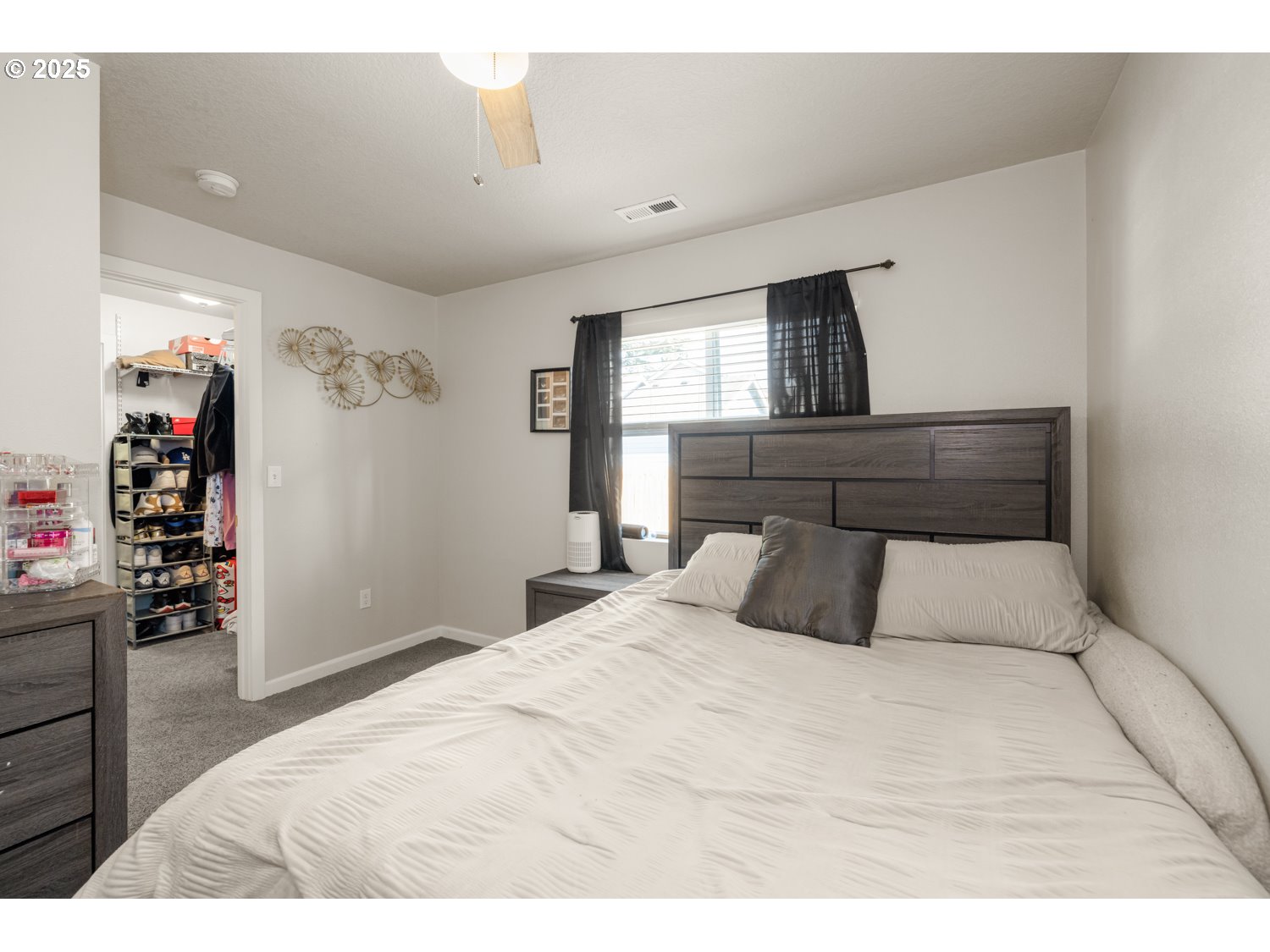 property viewer photo 9
