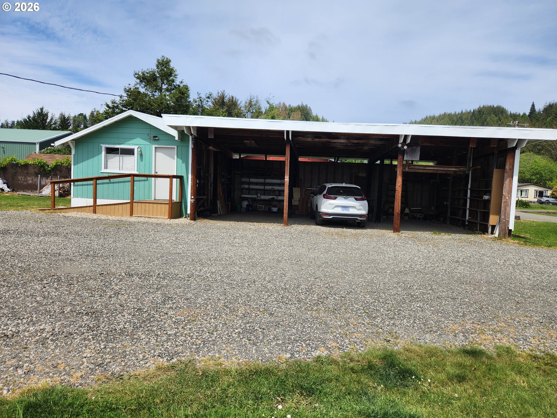 main property photo 5