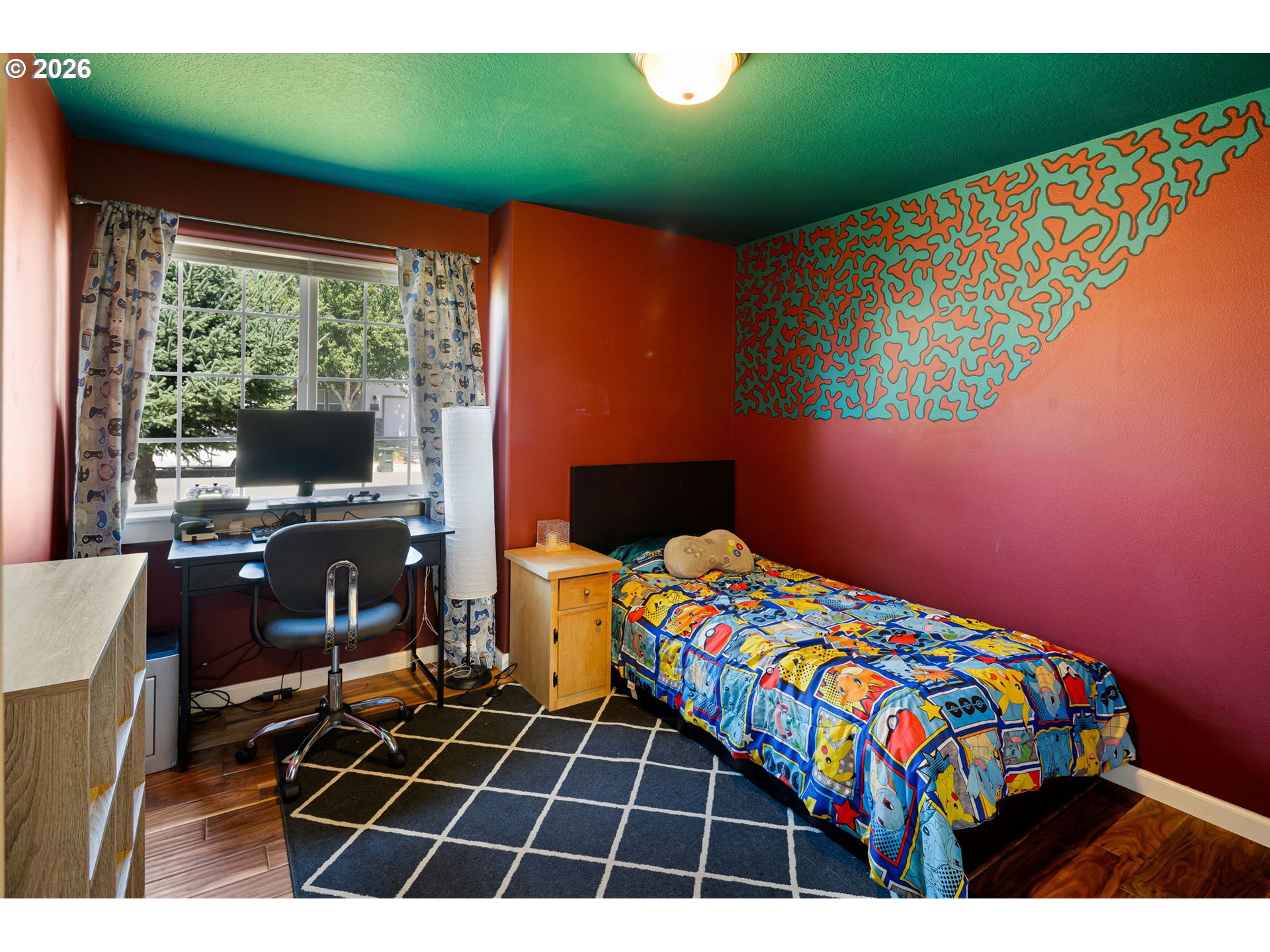 main property photo 28