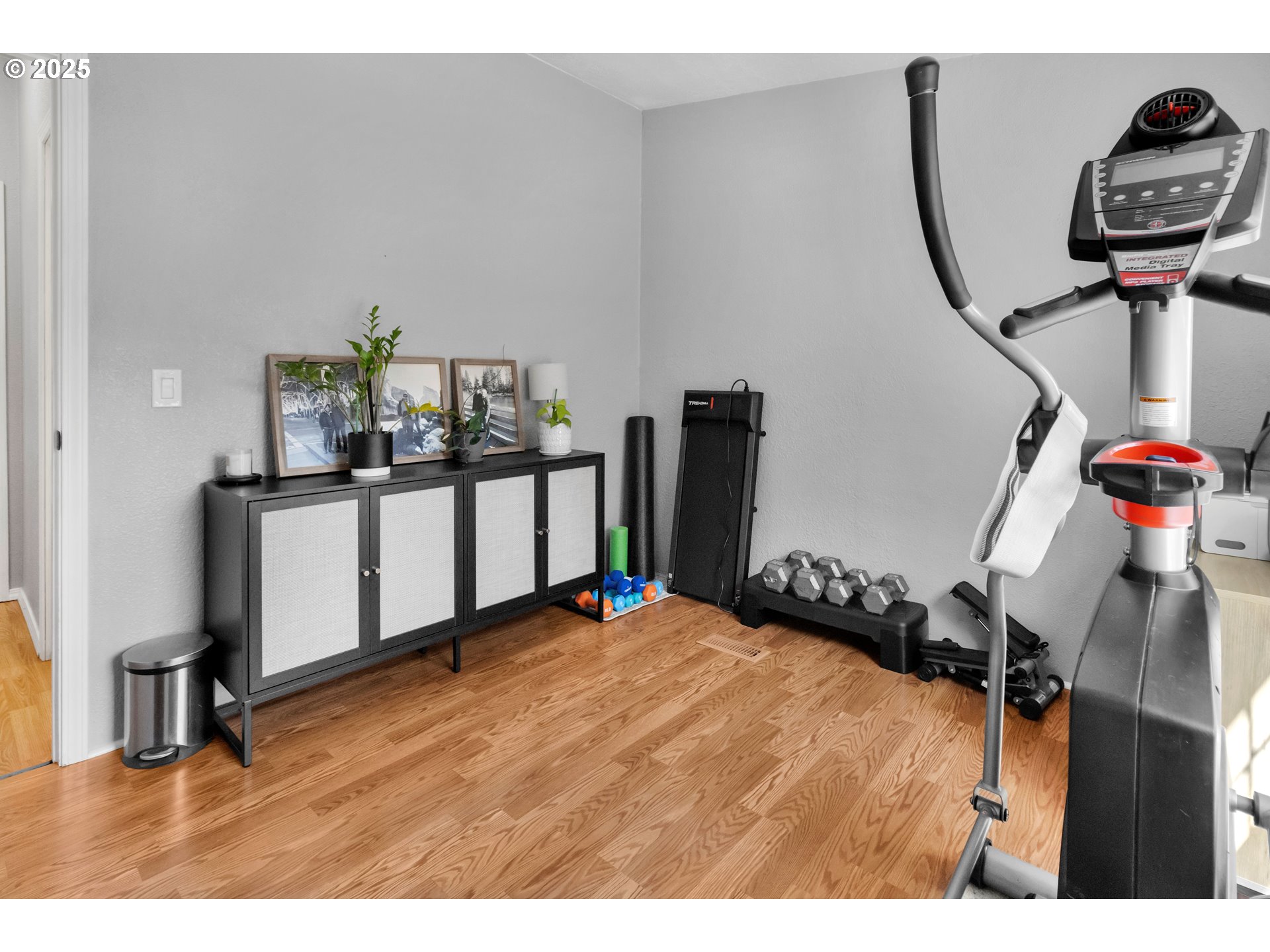 property viewer photo 13