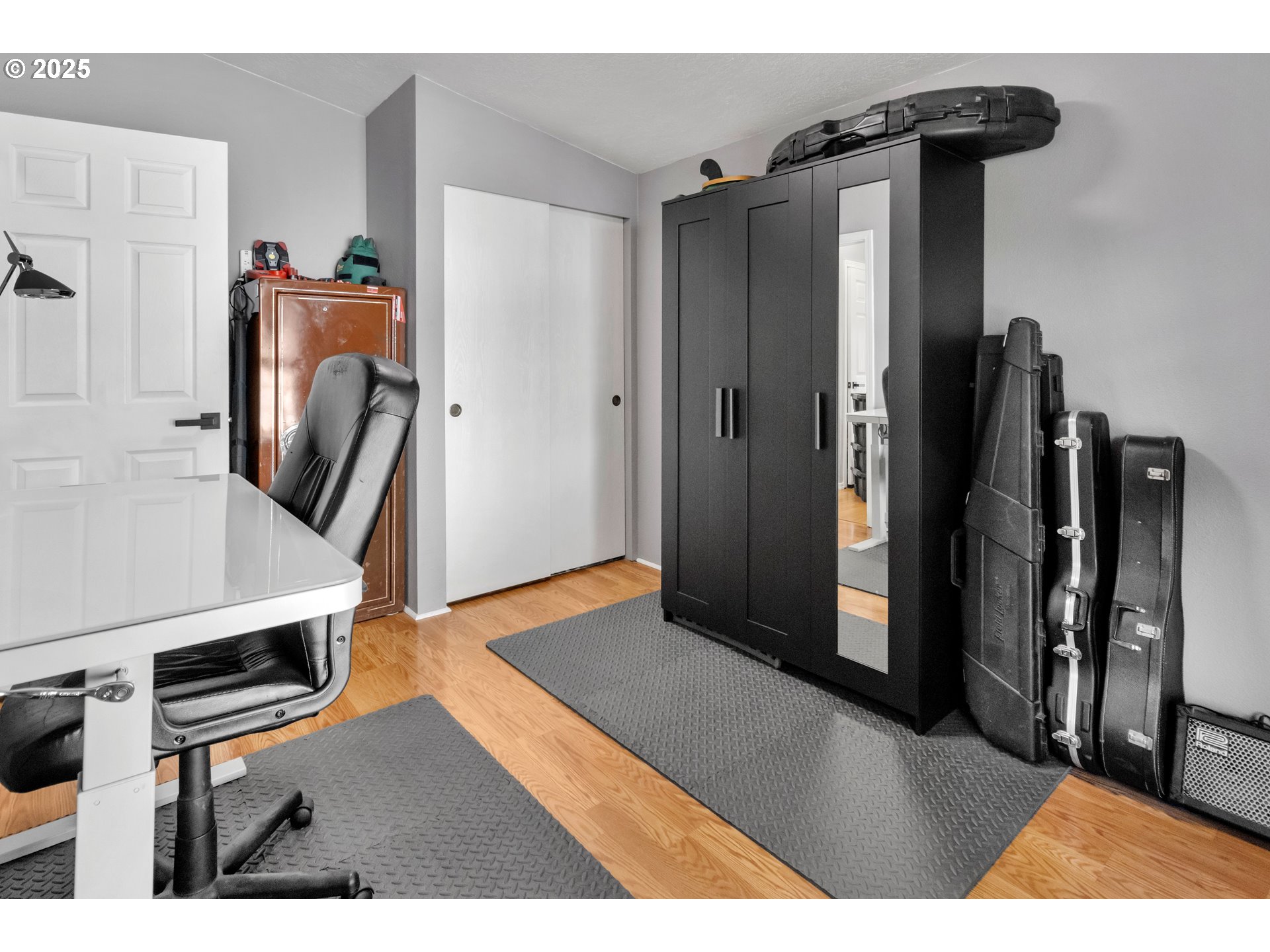 property viewer photo 16