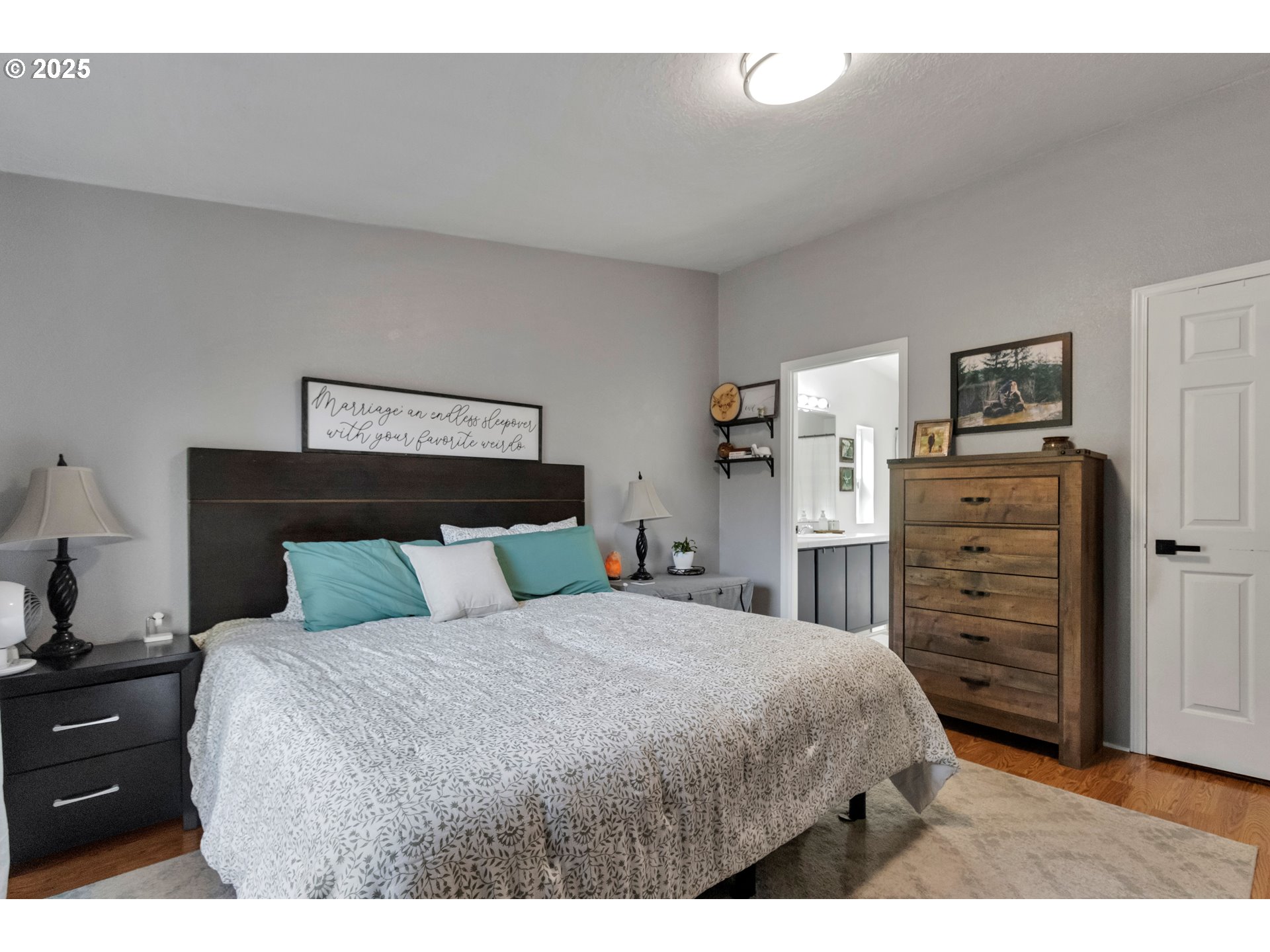 property viewer photo 18