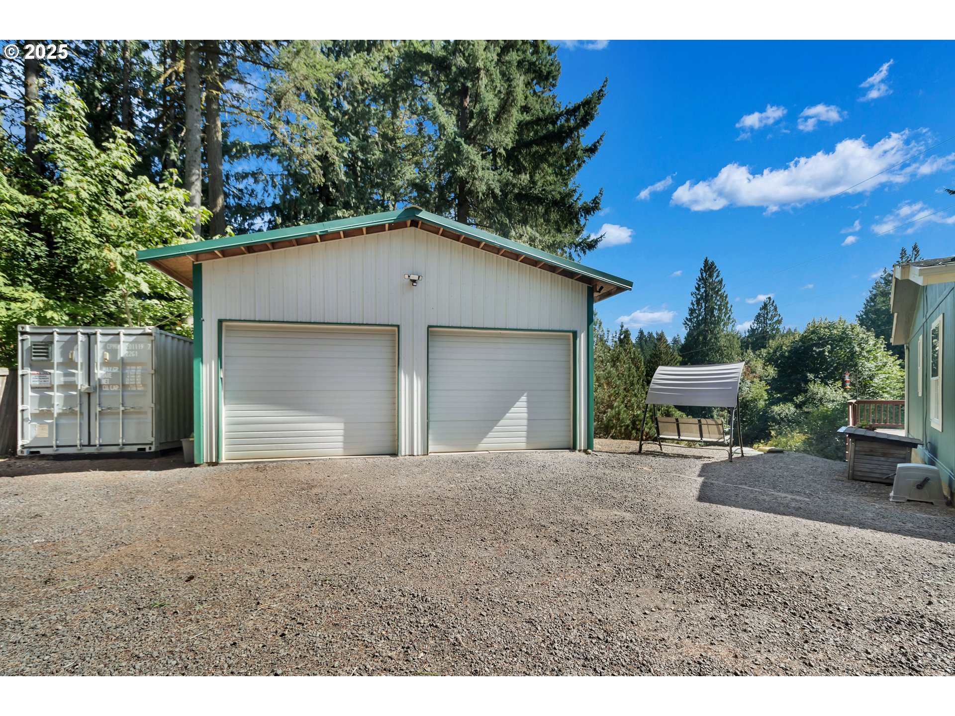 property viewer photo 20