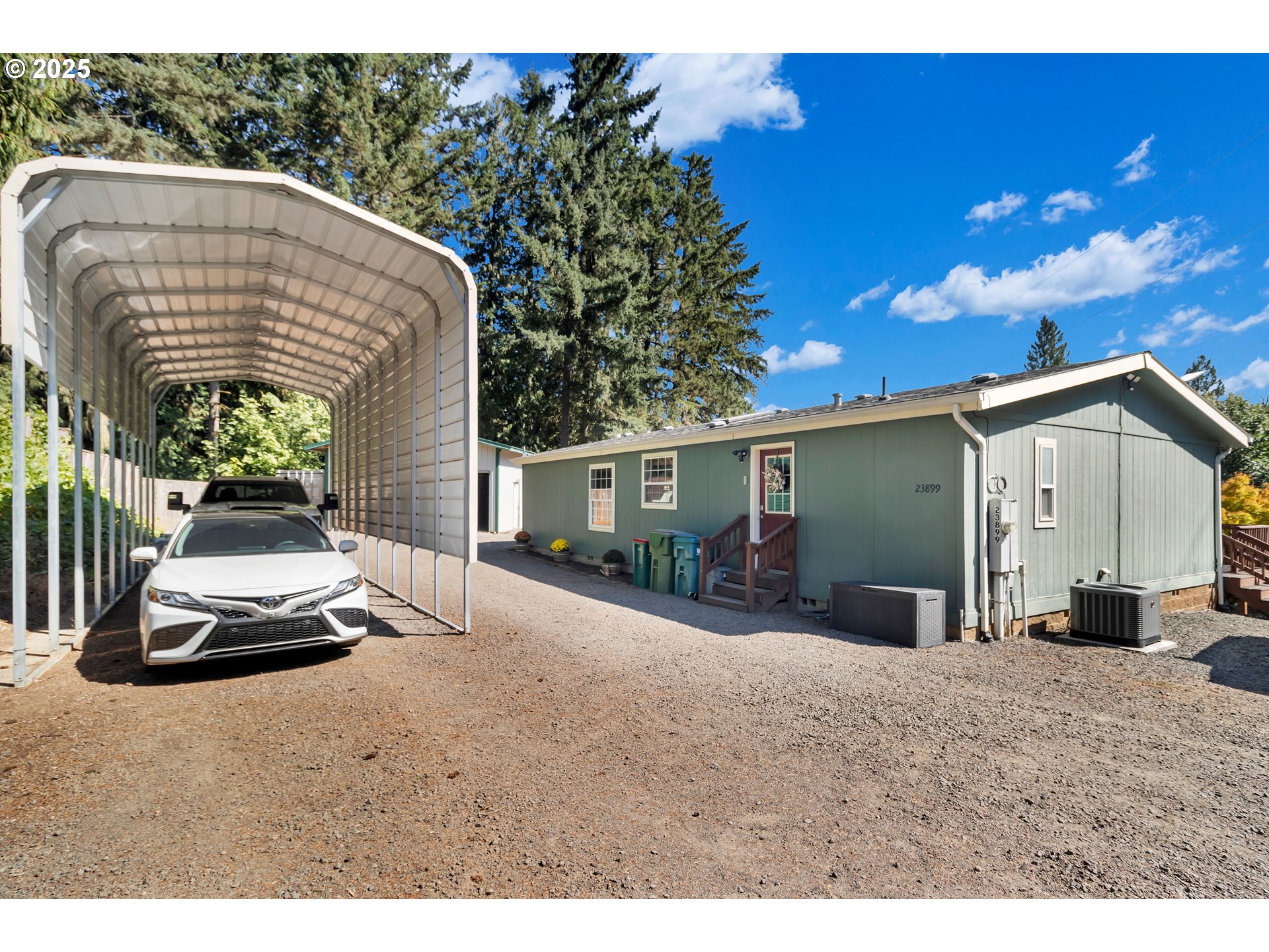 property viewer photo 22