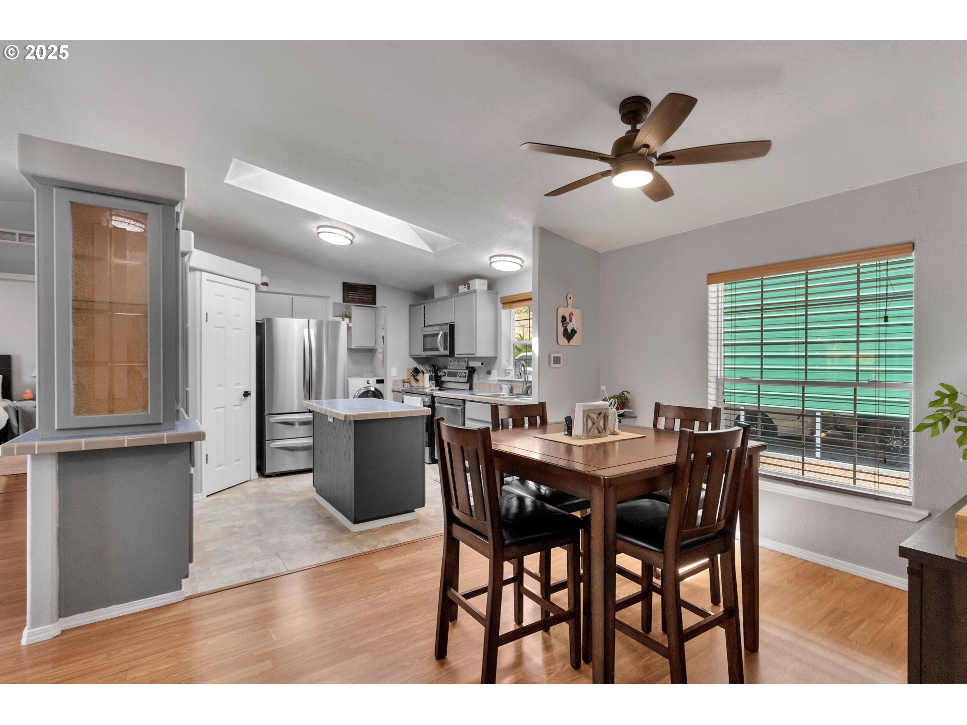 property viewer photo 5
