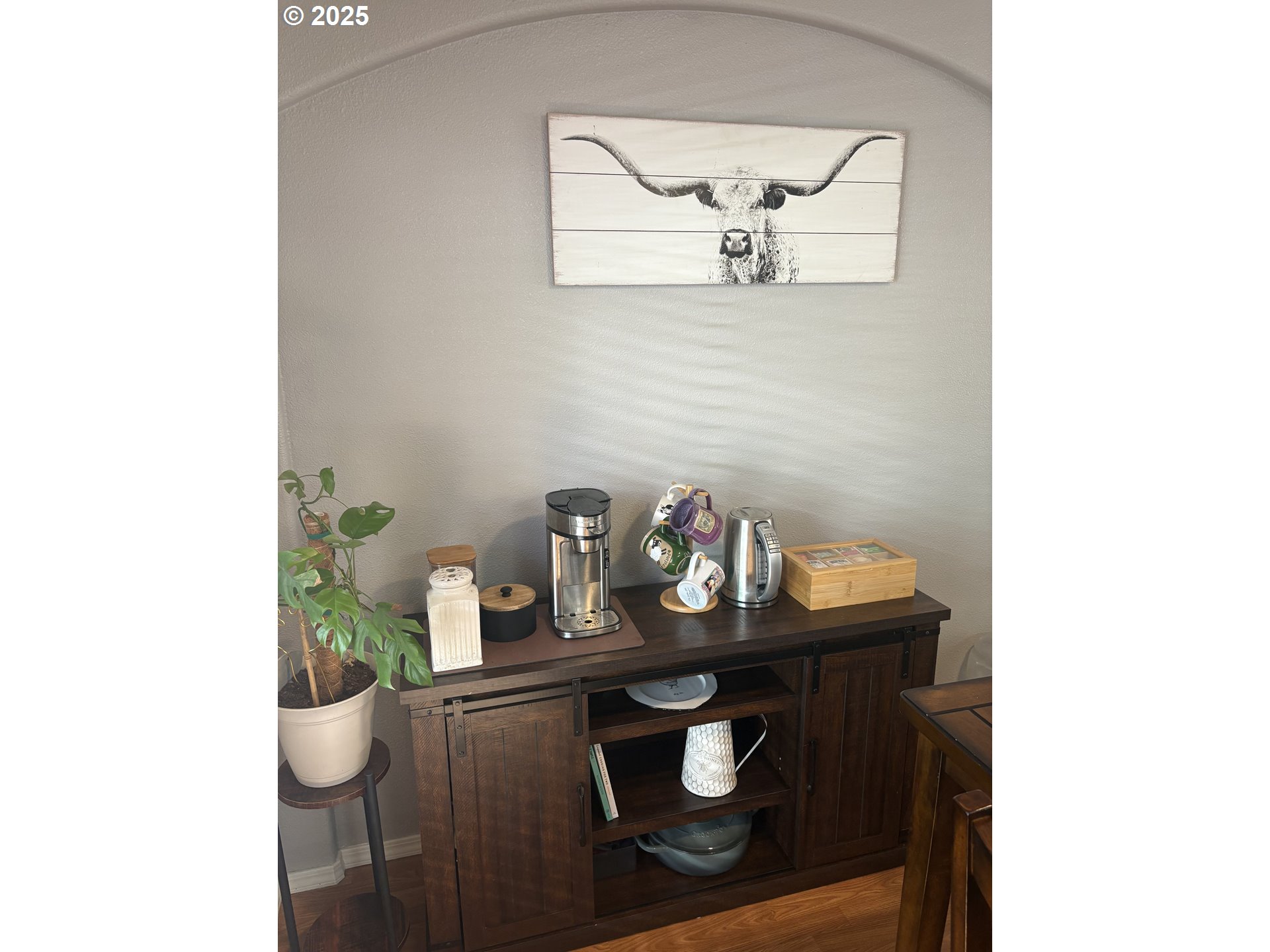 property viewer photo 6