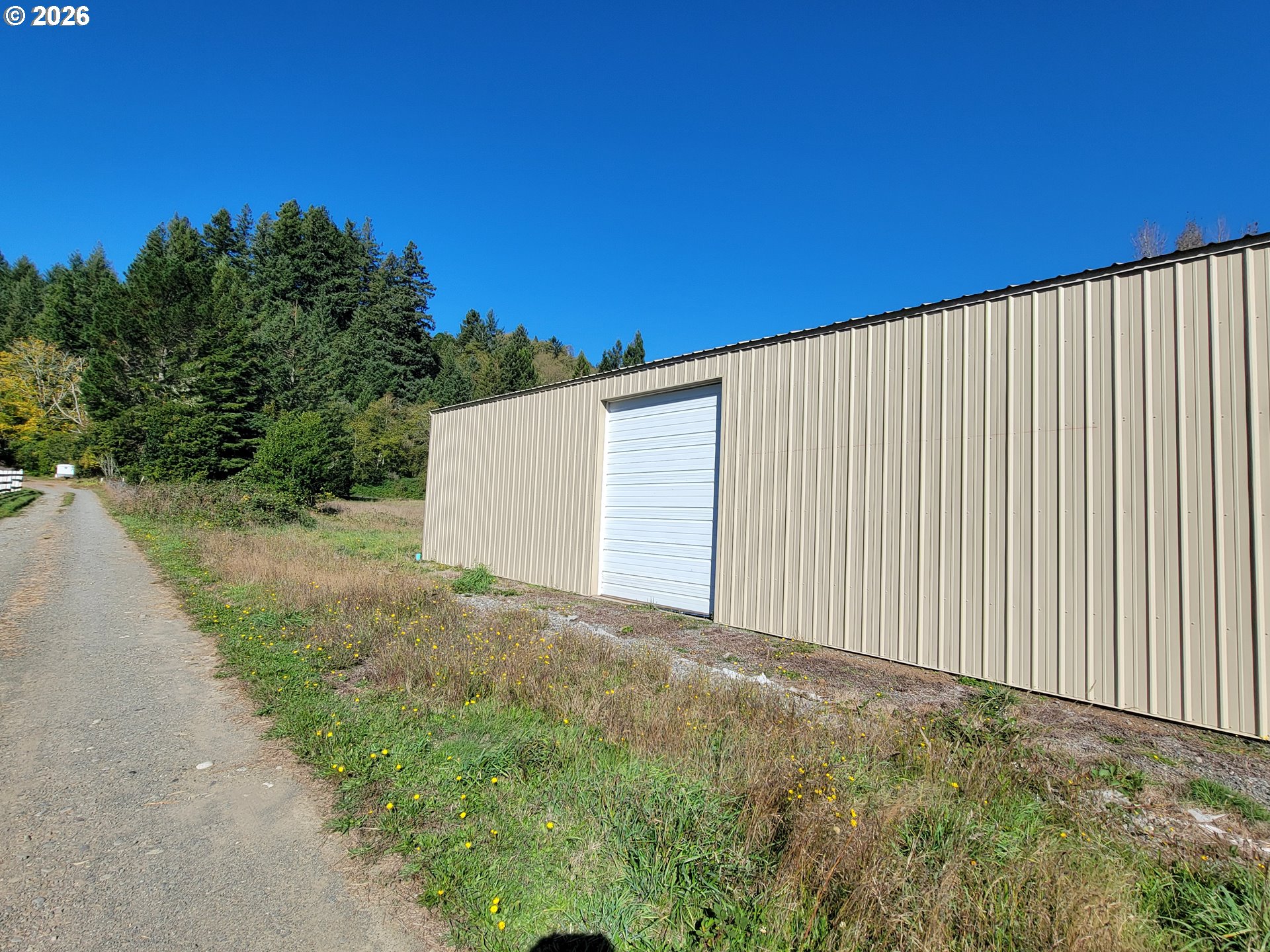 main property photo 5