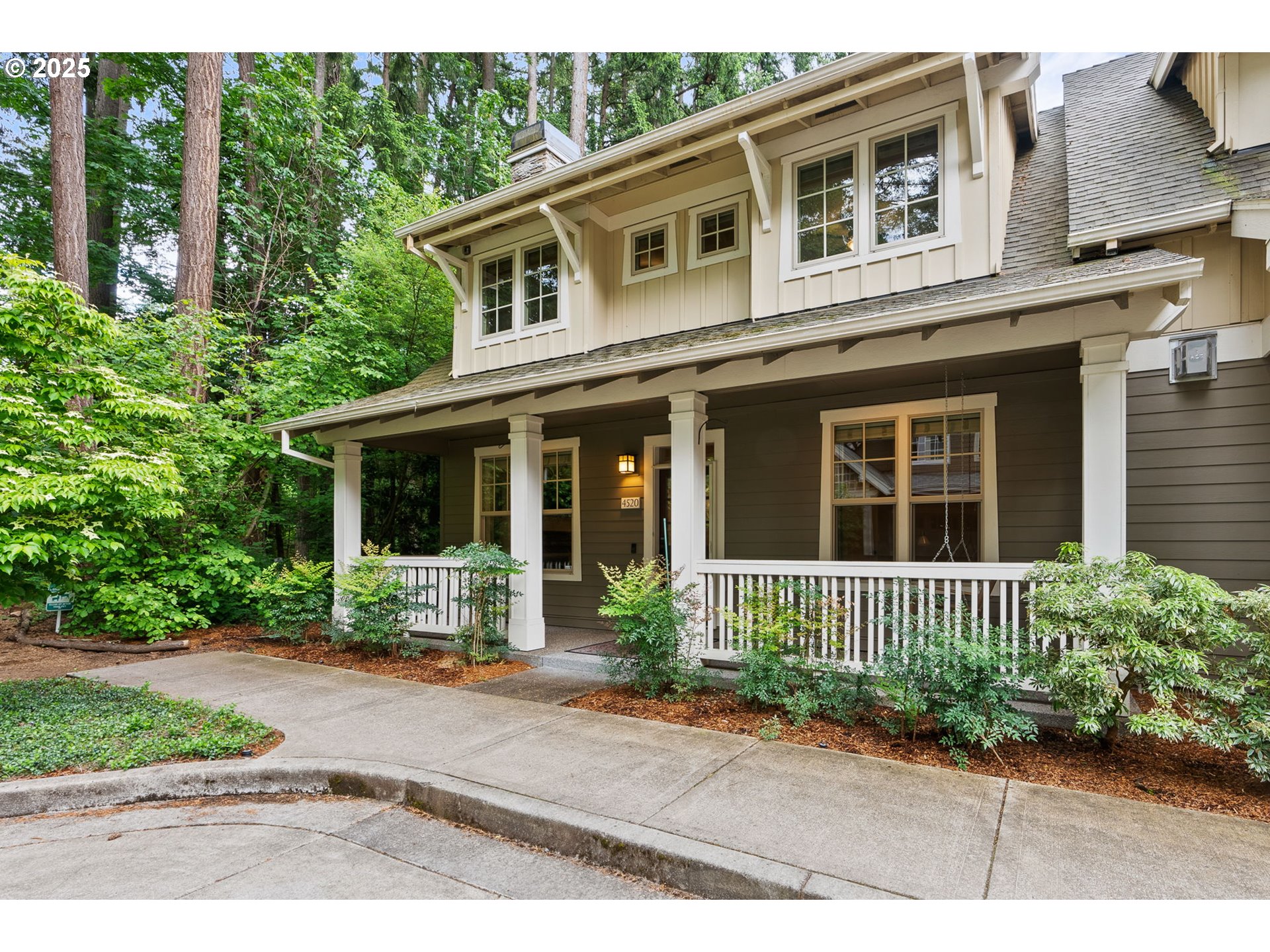 property viewer photo 1