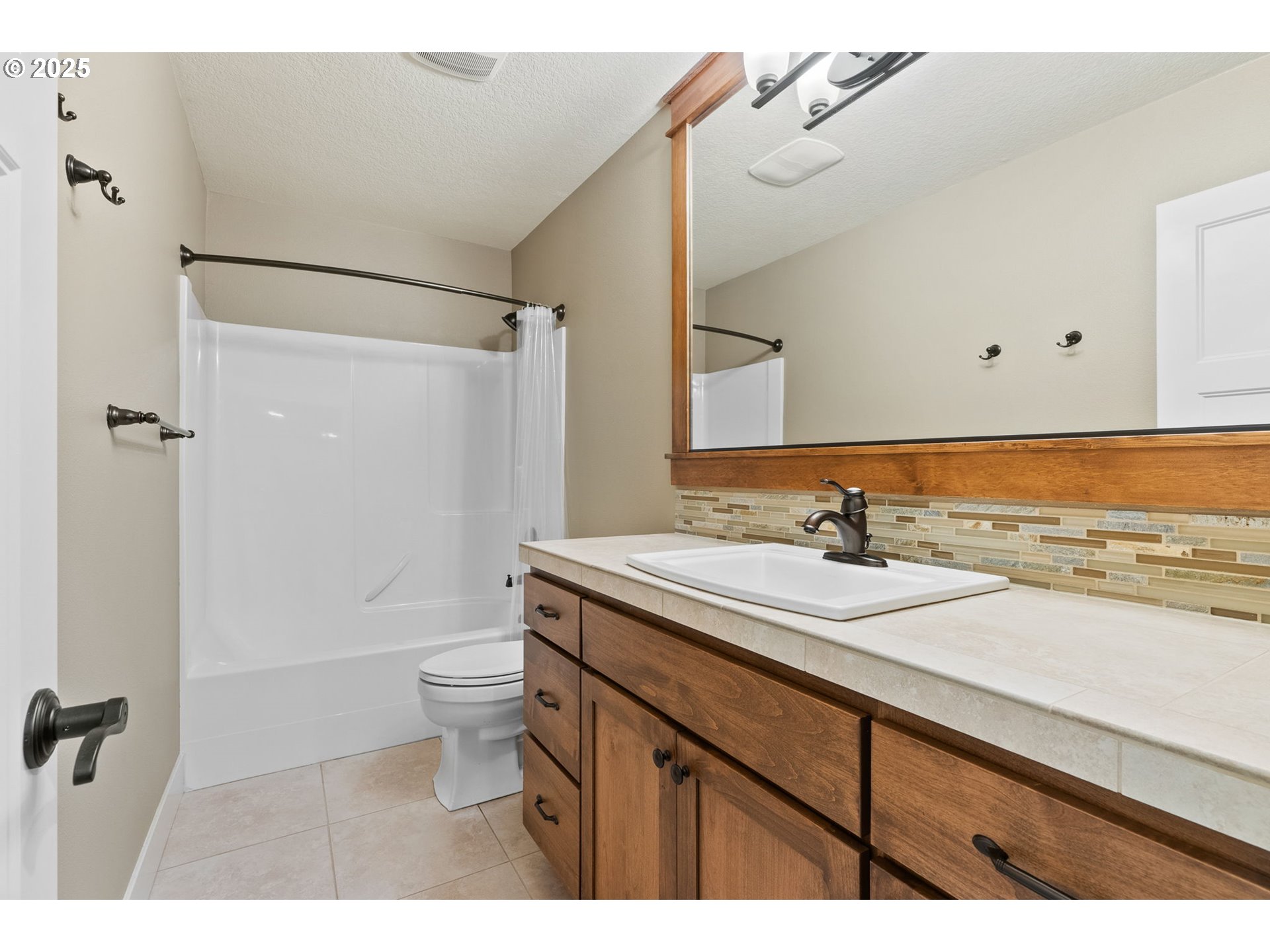 property viewer photo 15