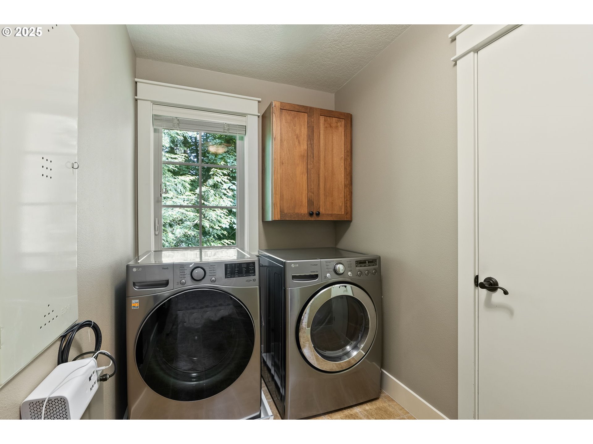 property viewer photo 17