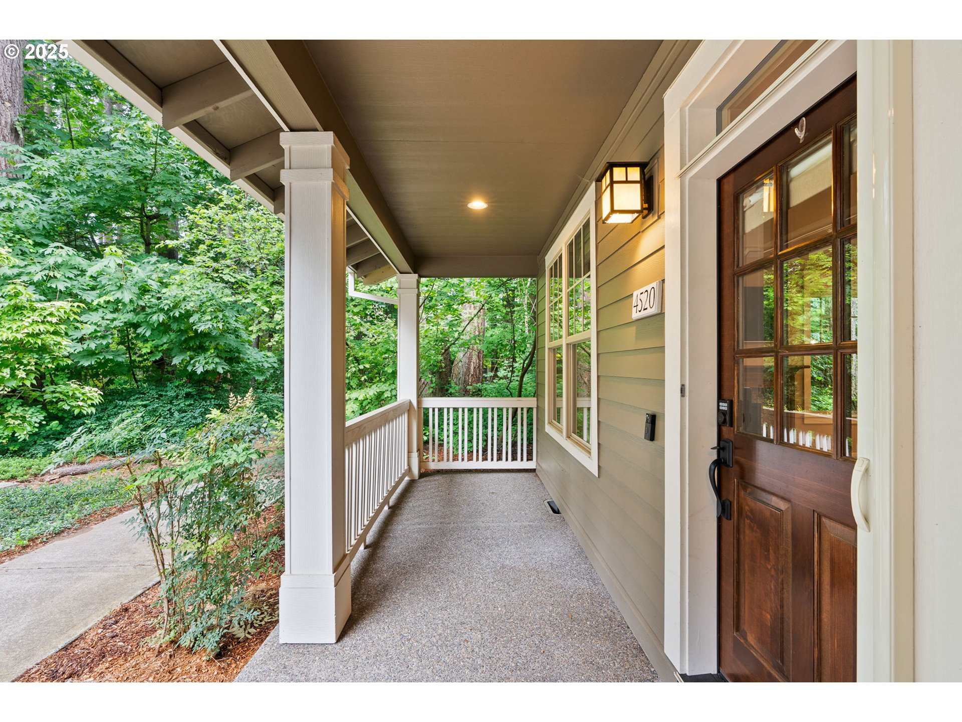 property viewer photo 4