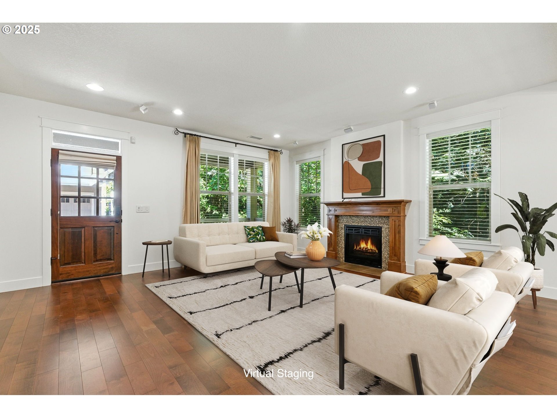 property viewer photo 5